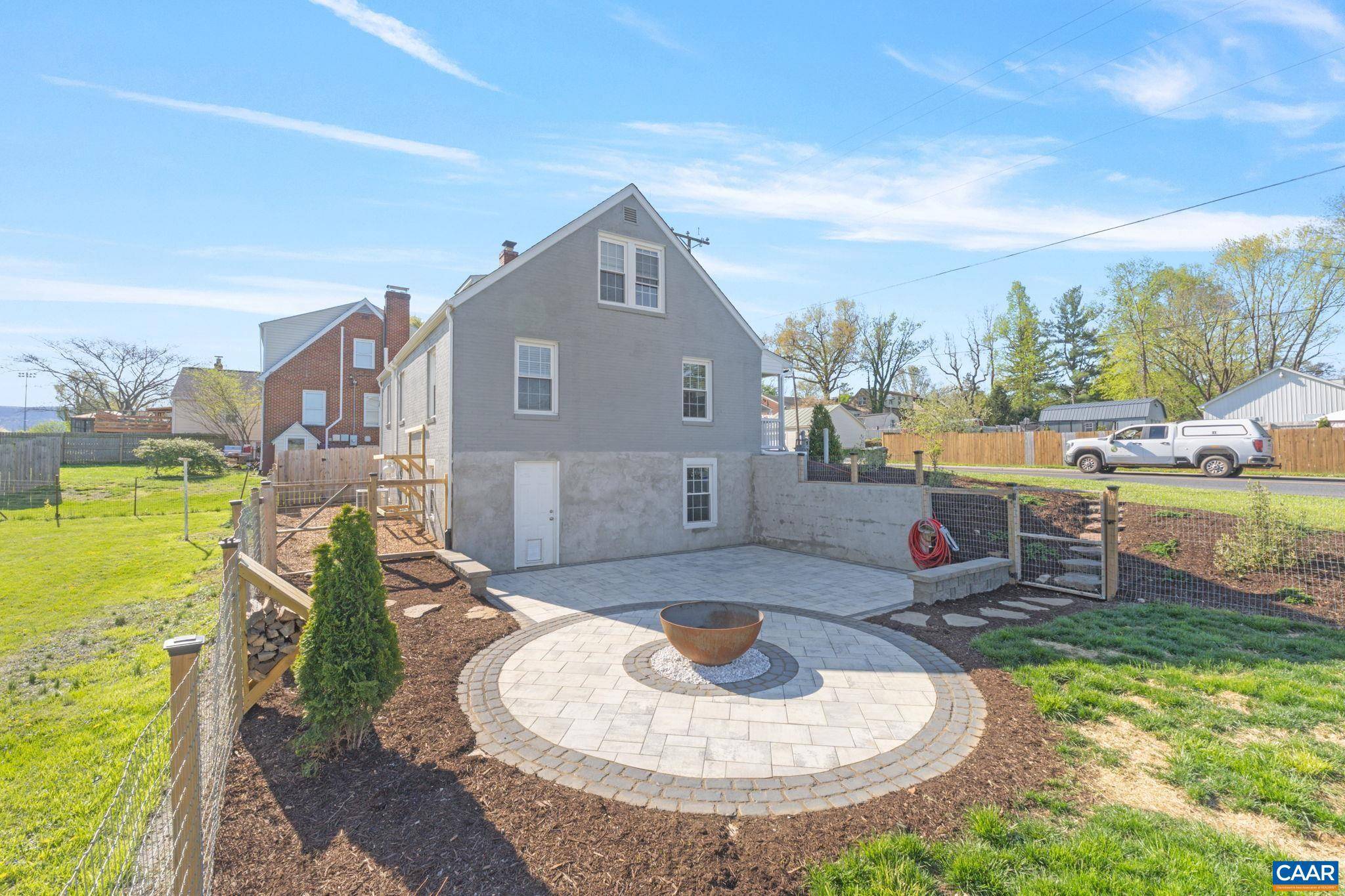 Waynesboro, VA 22980,1215 W 12TH ST