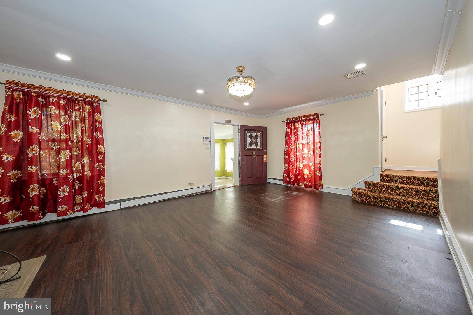 Upper Darby, PA 19082,136 SUMMIT AVE