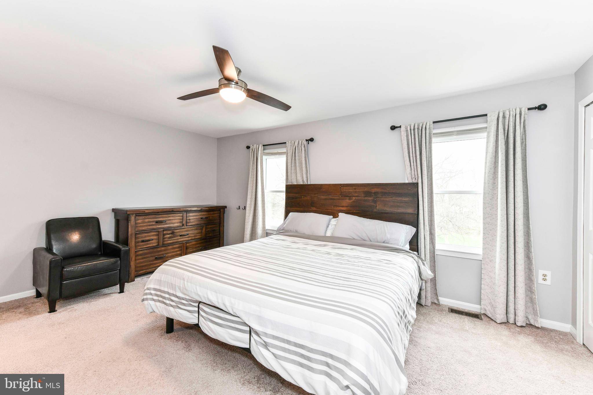Centreville, VA 20120,14552 EDDY CT