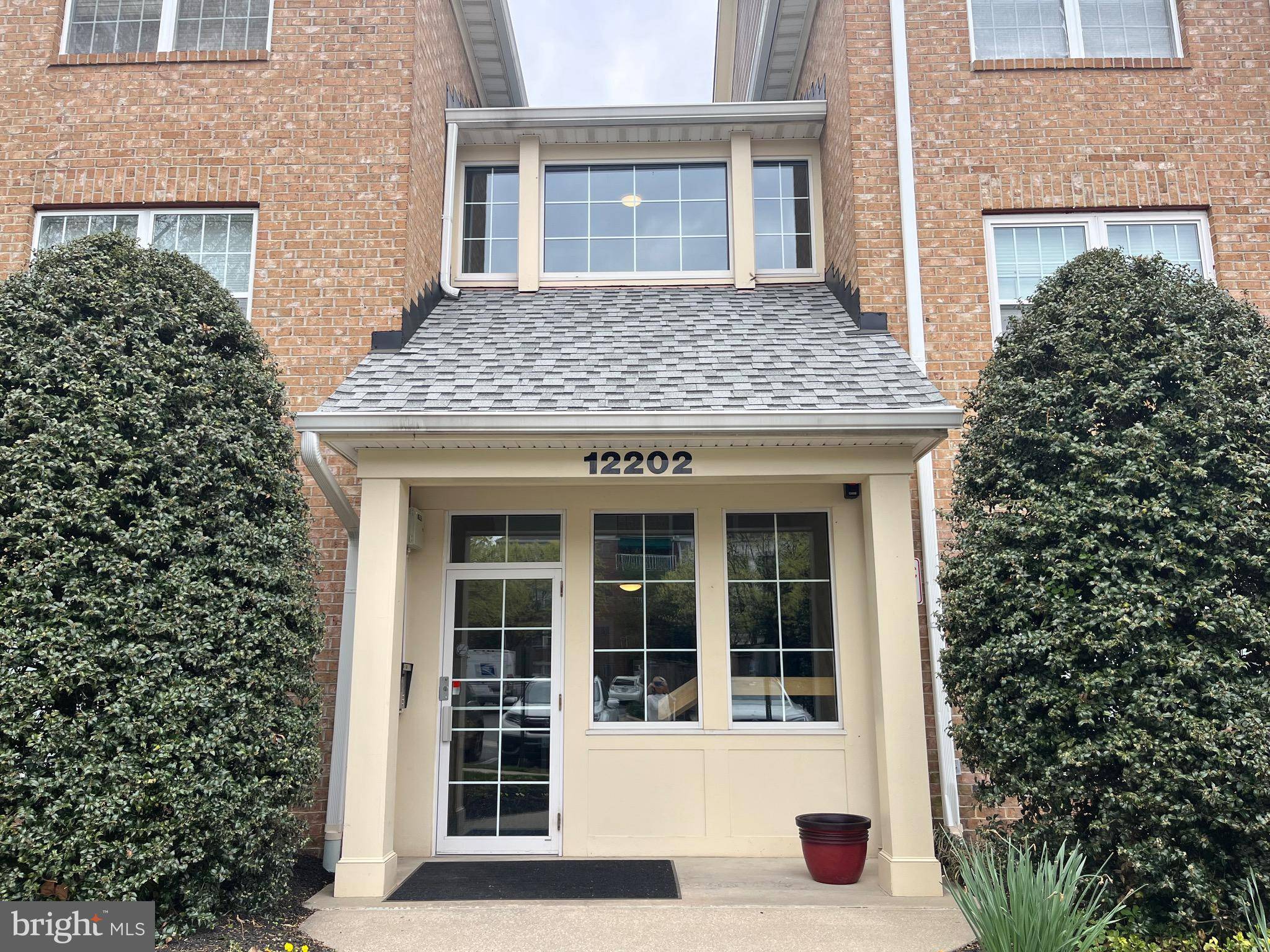 Lutherville Timonium, MD 21093,12202 BURNCOURT RD #101
