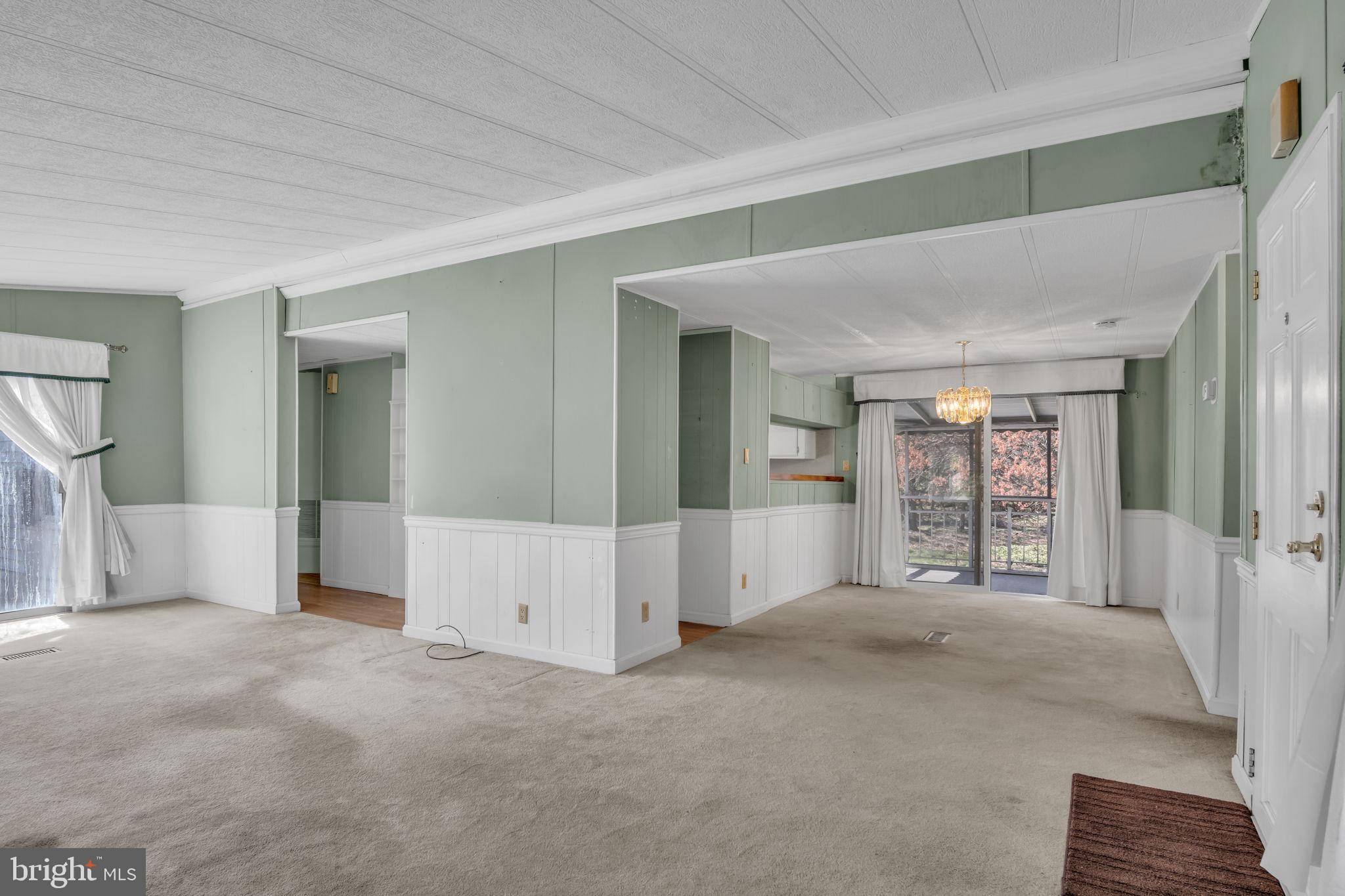 Mechanicsburg, PA 17050,124 WOODS DR #9