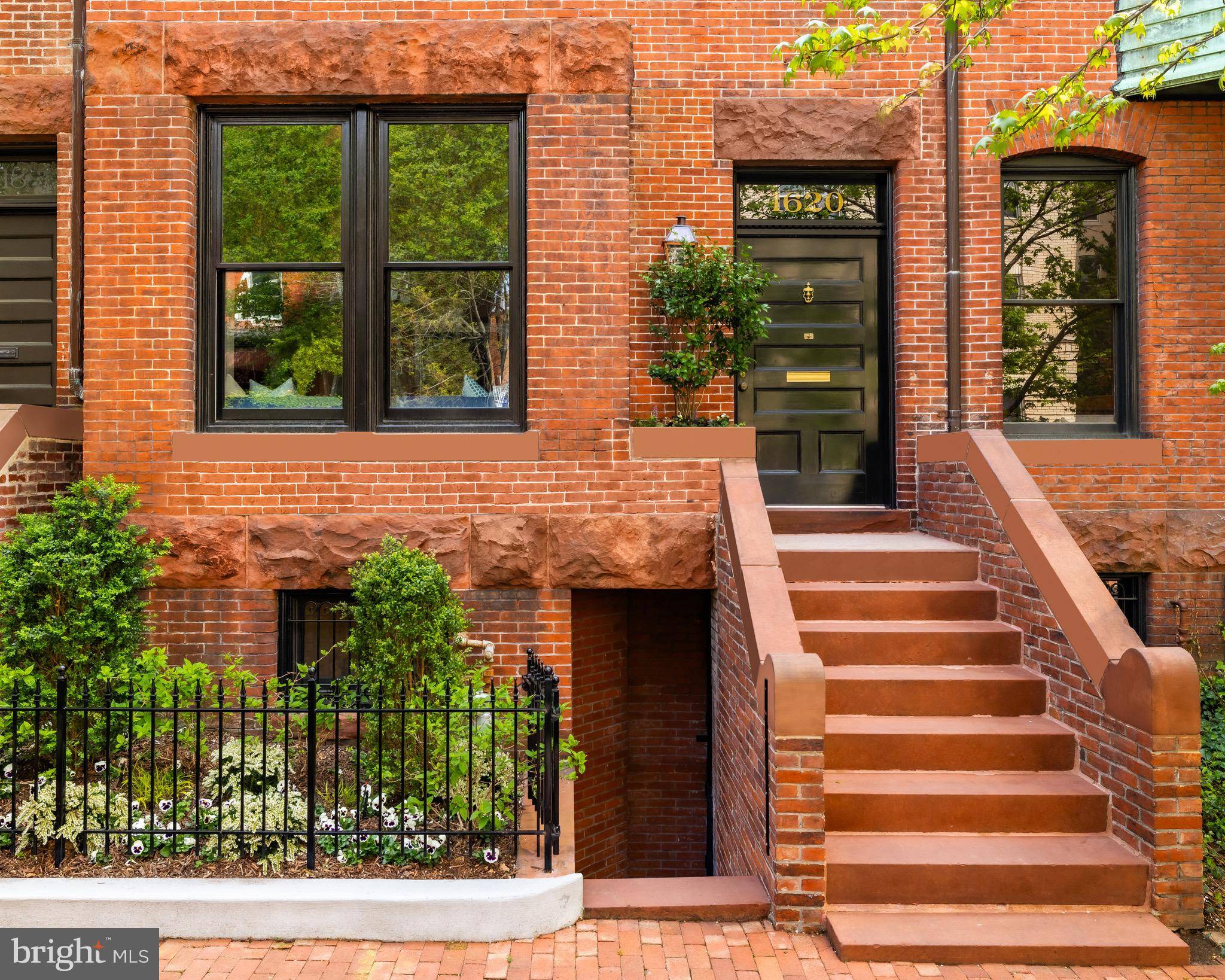 Washington, DC 20009,1620 RIGGS PL NW