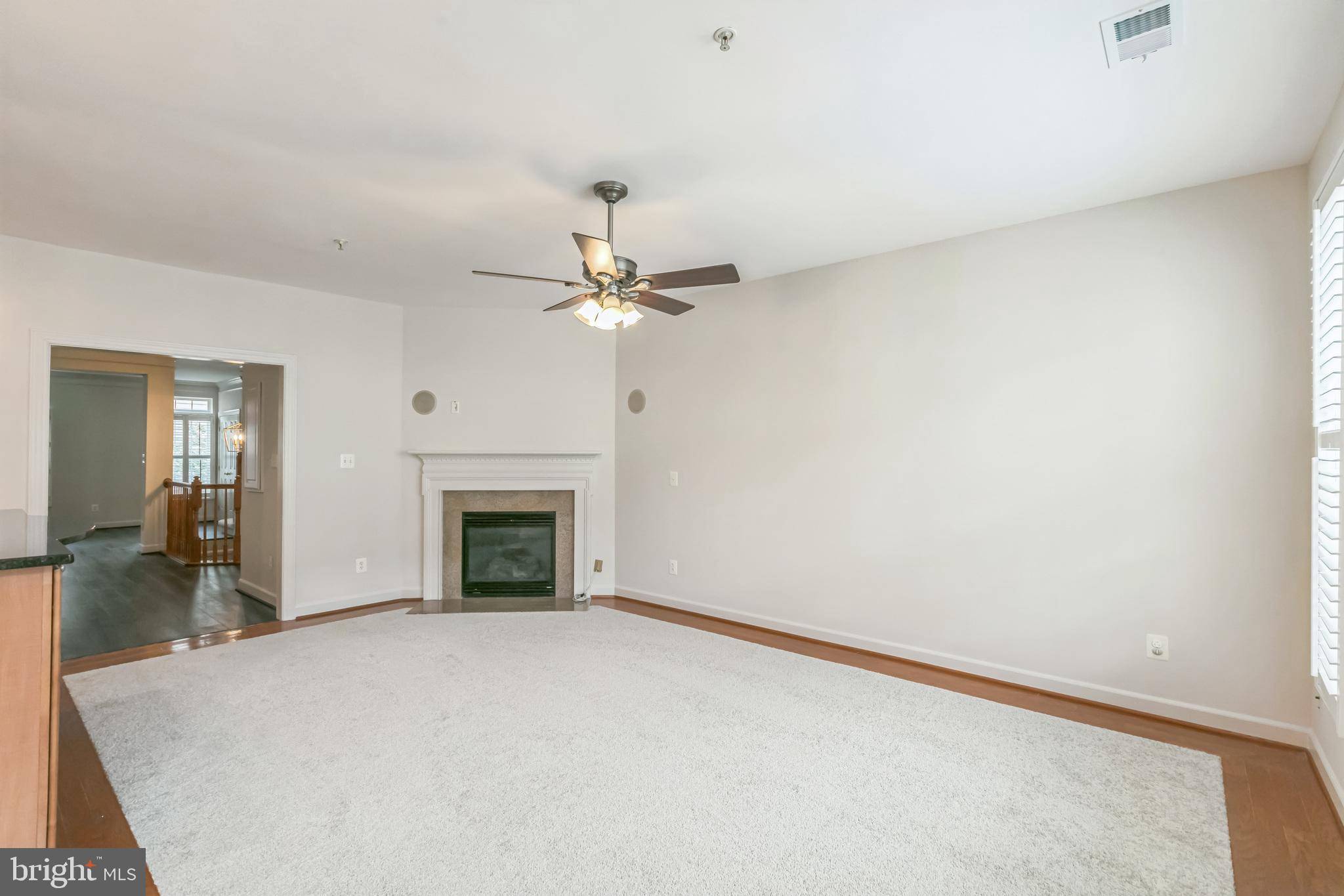 Alexandria, VA 22312,5653 HARRINGTON FALLS LN #H