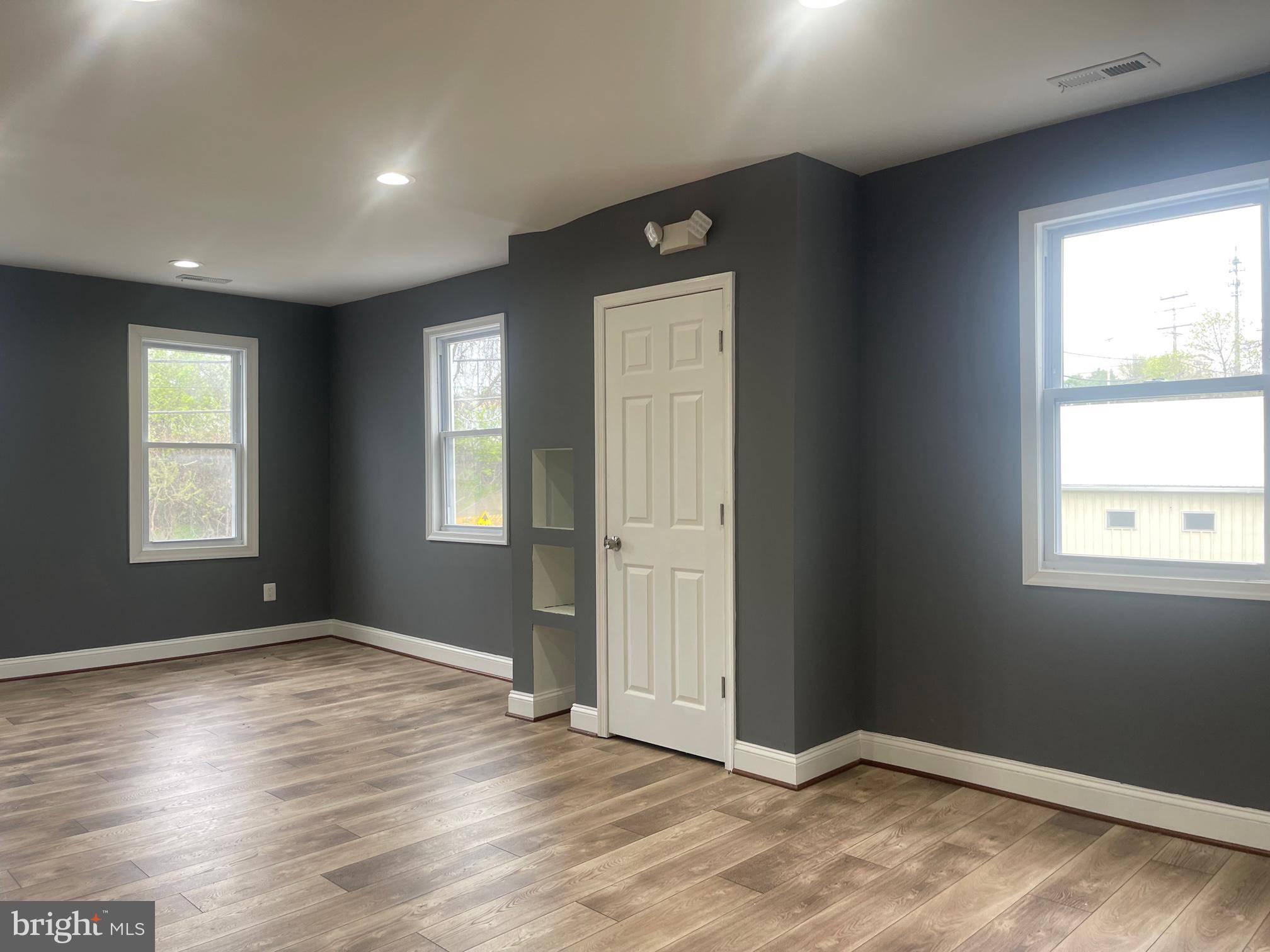 Owings Mills, MD 21117,10512 REISTERSTOWN