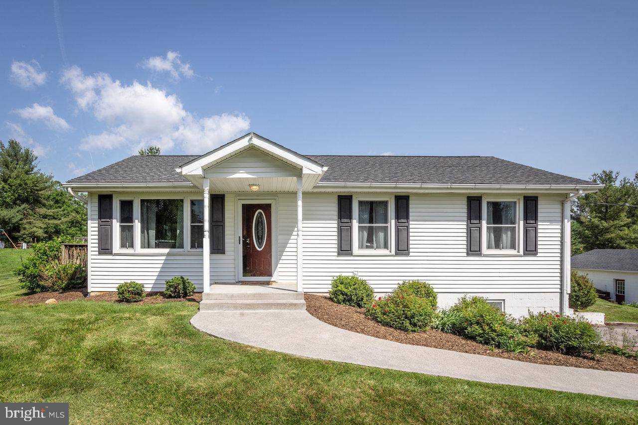Edinburg, VA 22824,759 READUS RD