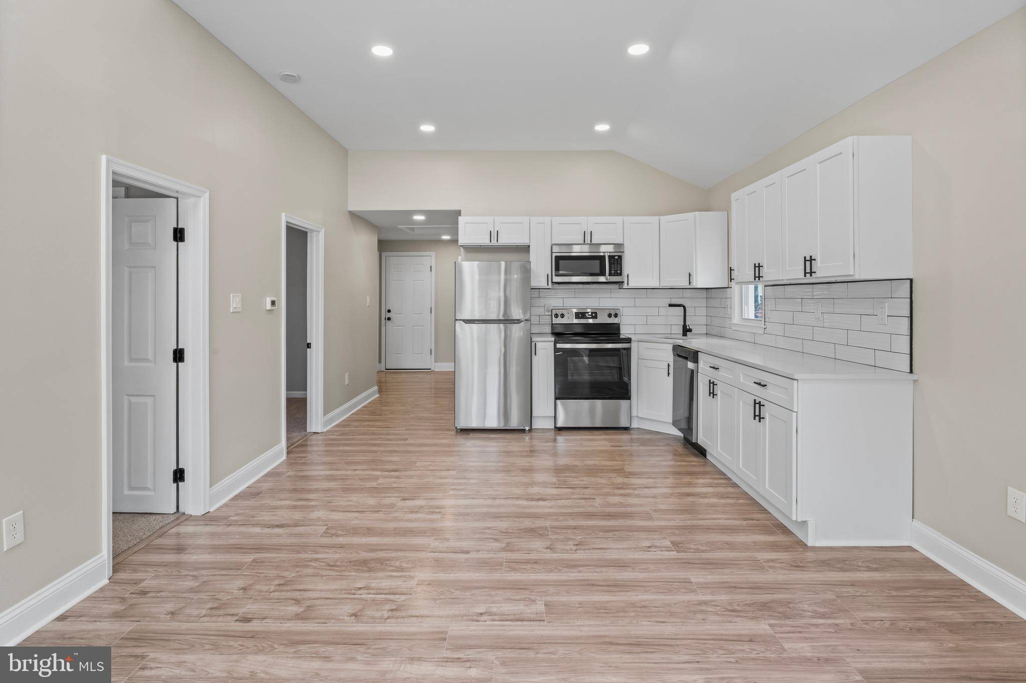Lindenwold, NJ 08021,129 1ST AVE