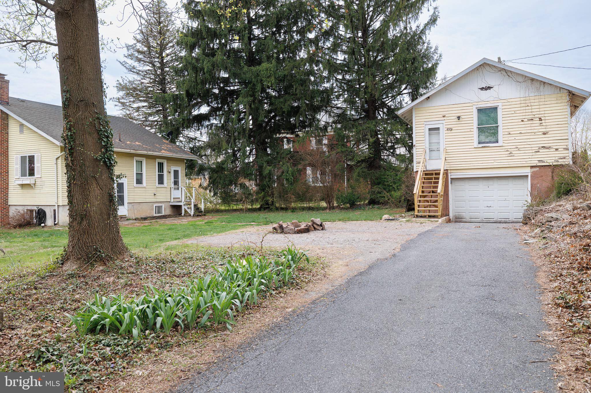 Nazareth, PA 18064,352 MAUCH CHUNK ST