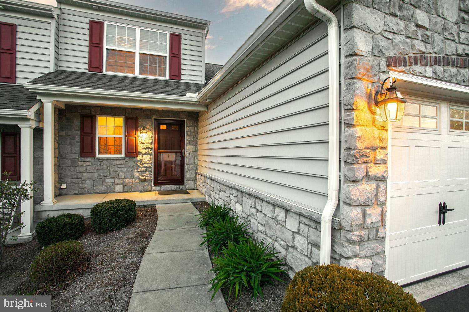 Lancaster, PA 17603,113 GOLDENFIELD DR