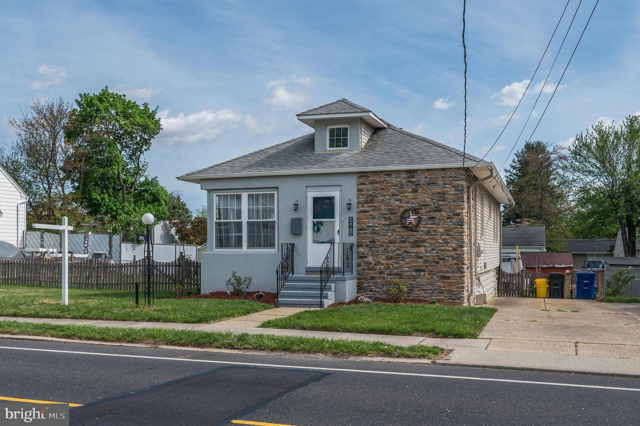 Maple Shade, NJ 08052,261 S FELLOWSHIP RD