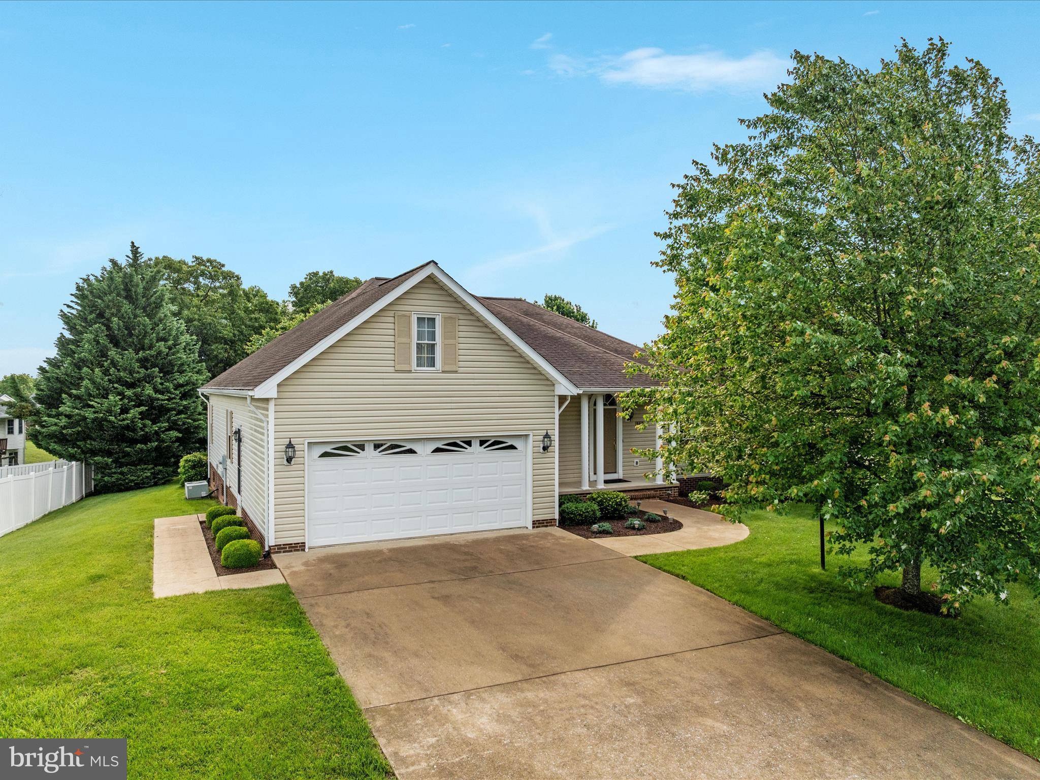Strasburg, VA 22657,565 FULTON DR