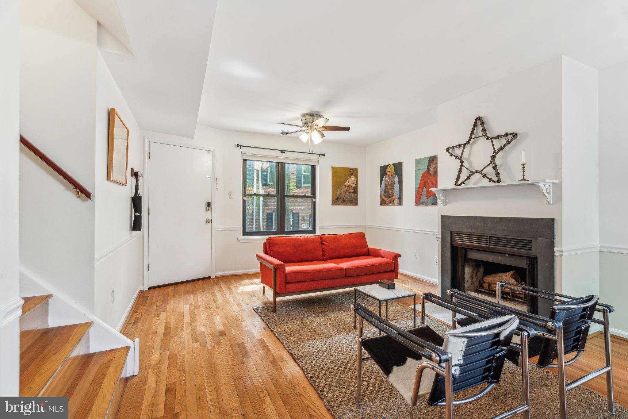 Philadelphia, PA 19147,823 KATER ST #A