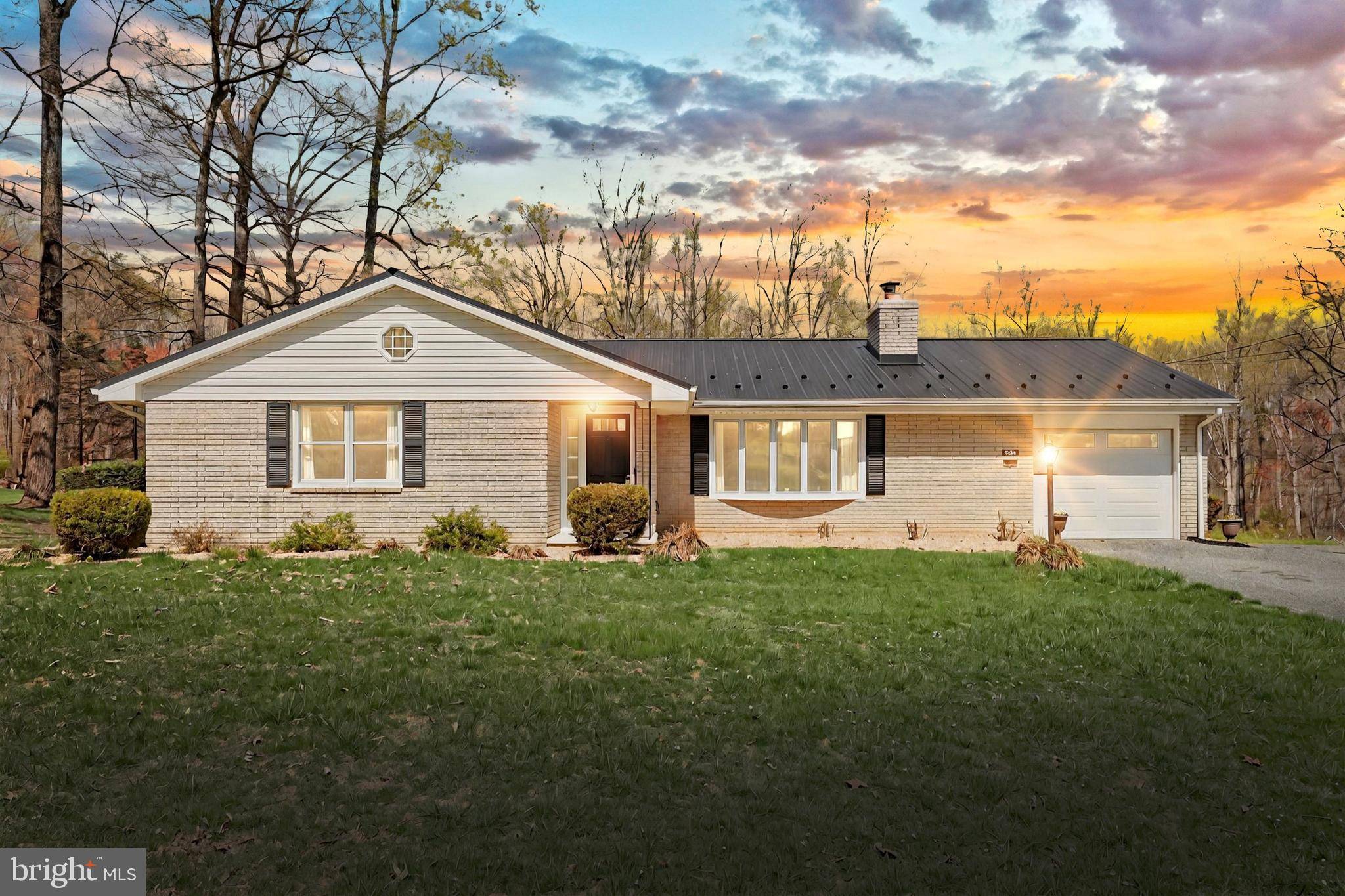 Fawn Grove, PA 17321,381 MILL ST