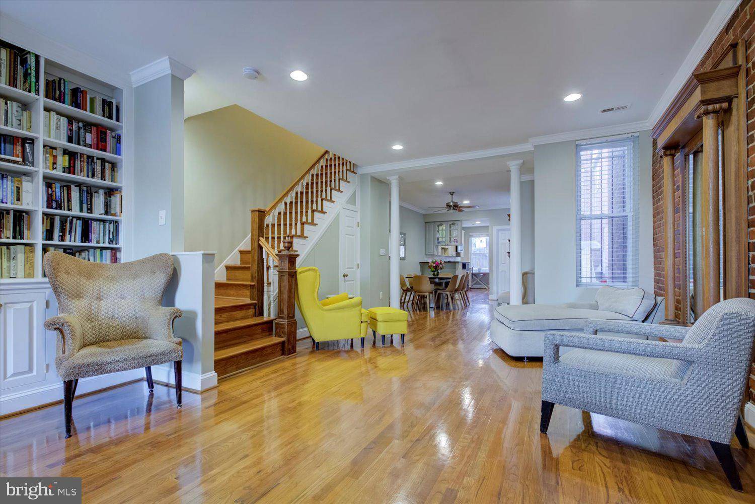 Washington, DC 20002,911 MARYLAND AVE NE