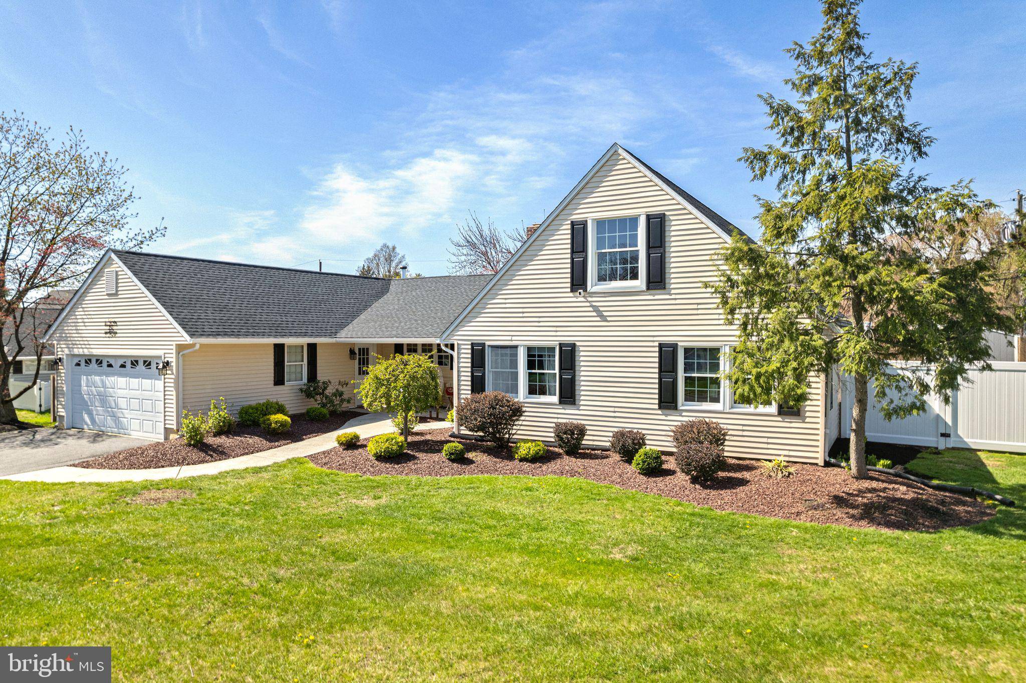 Levittown, PA 19056,48 SILVERBELL RD