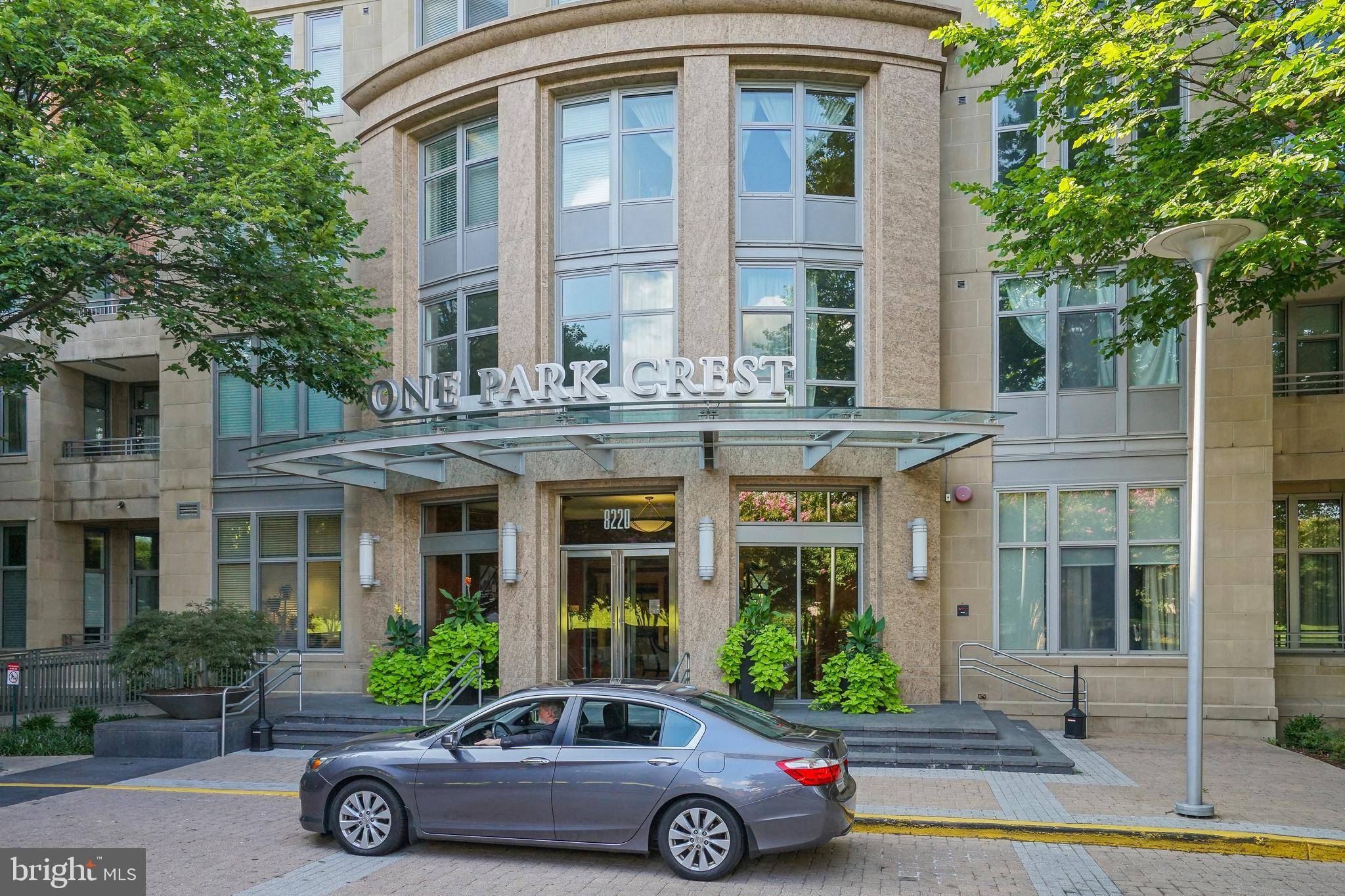 Mclean, VA 22102,8220 CRESTWOOD HEIGHTS DR #1403
