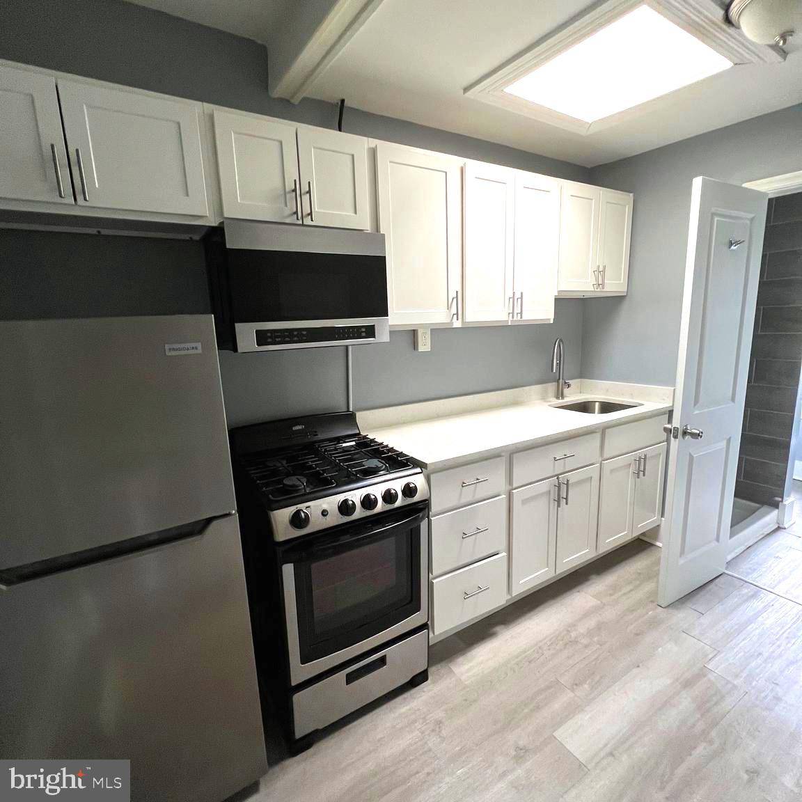 Baltimore, MD 21223,1037 EDMONDSON AVE #3