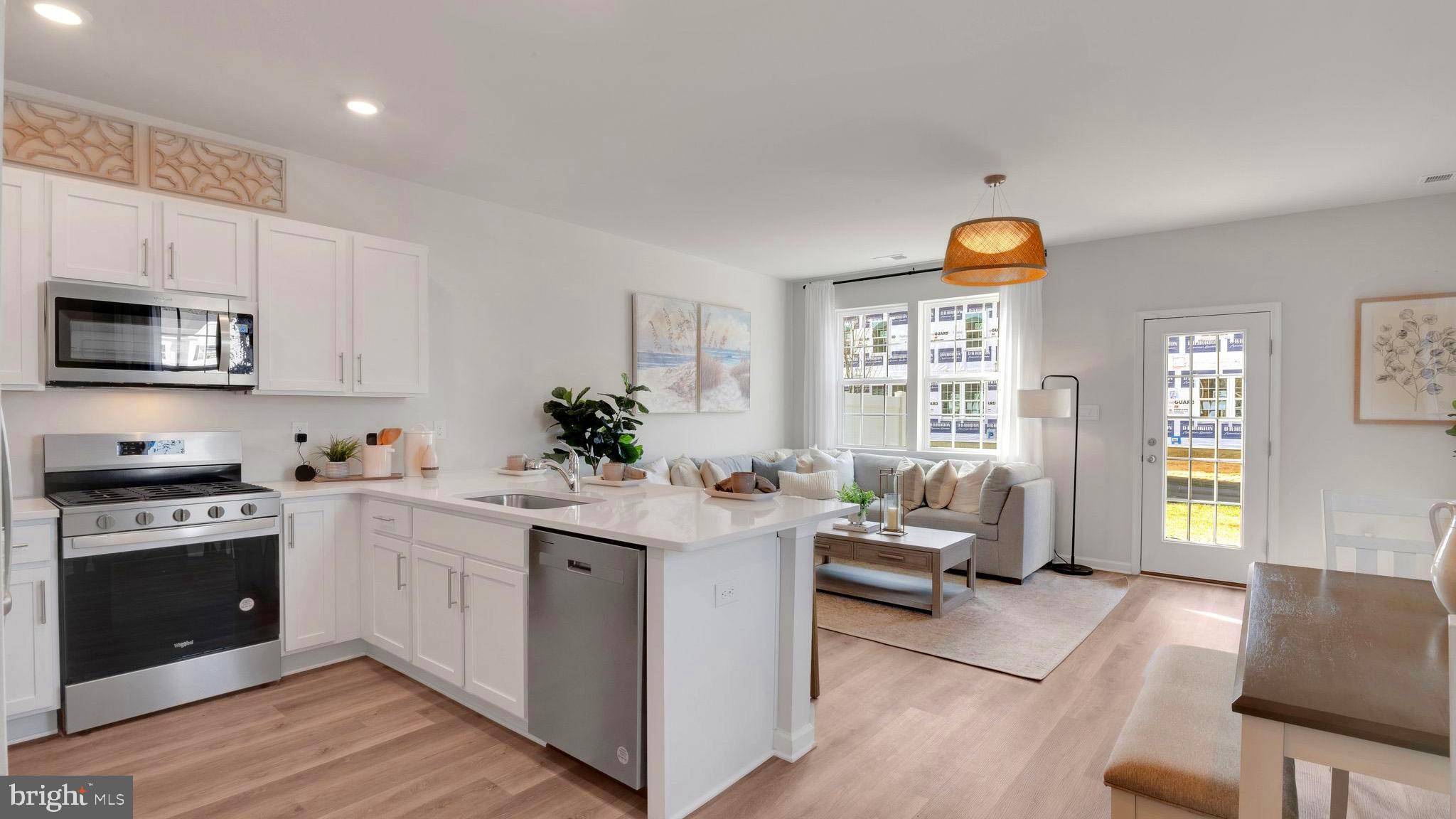 Egg Harbor Township, NJ 08234,225 HERMOSA DR