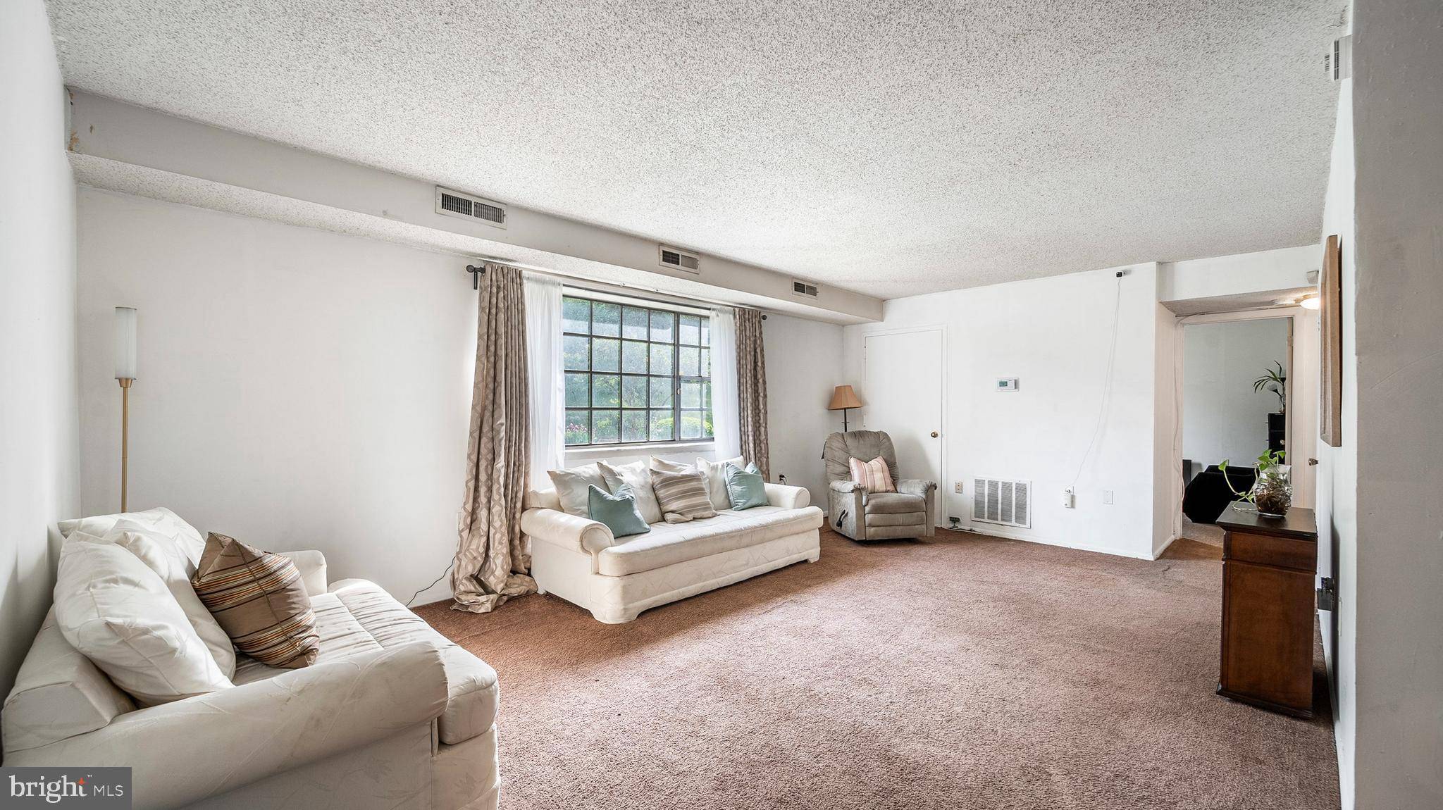 Suitland, MD 20746,3801 SWANN RD #101