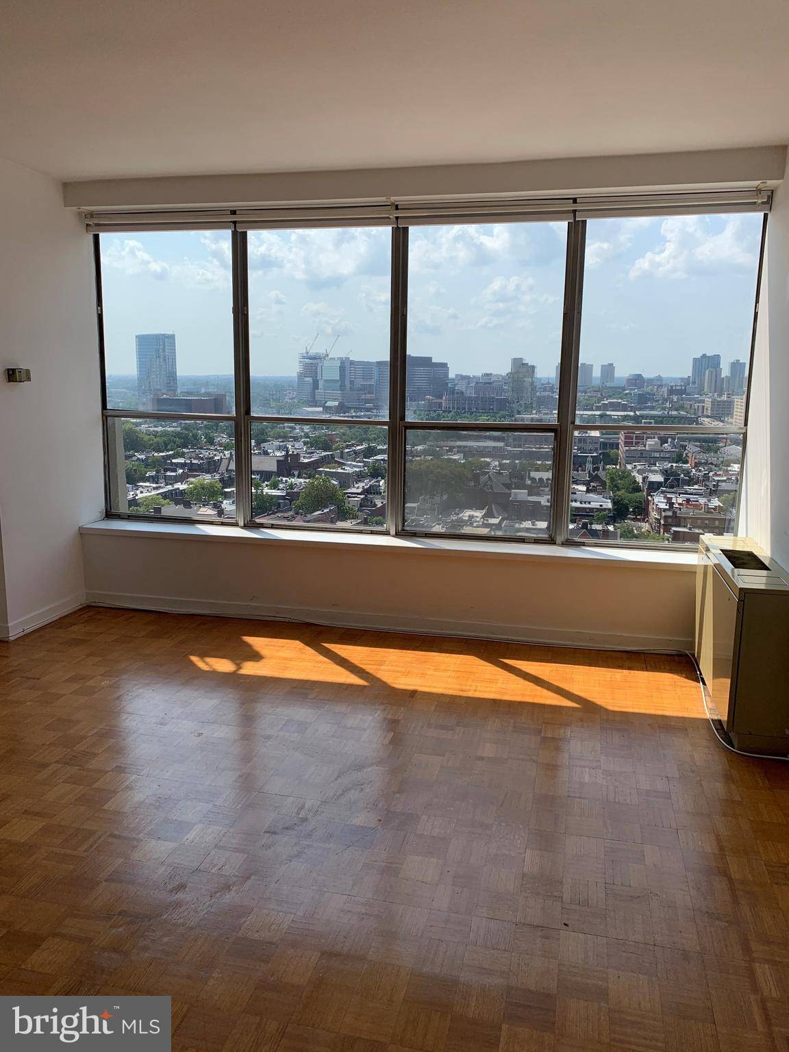 Philadelphia, PA 19103,224-30 W RITTENHOUSE SQ #2015B