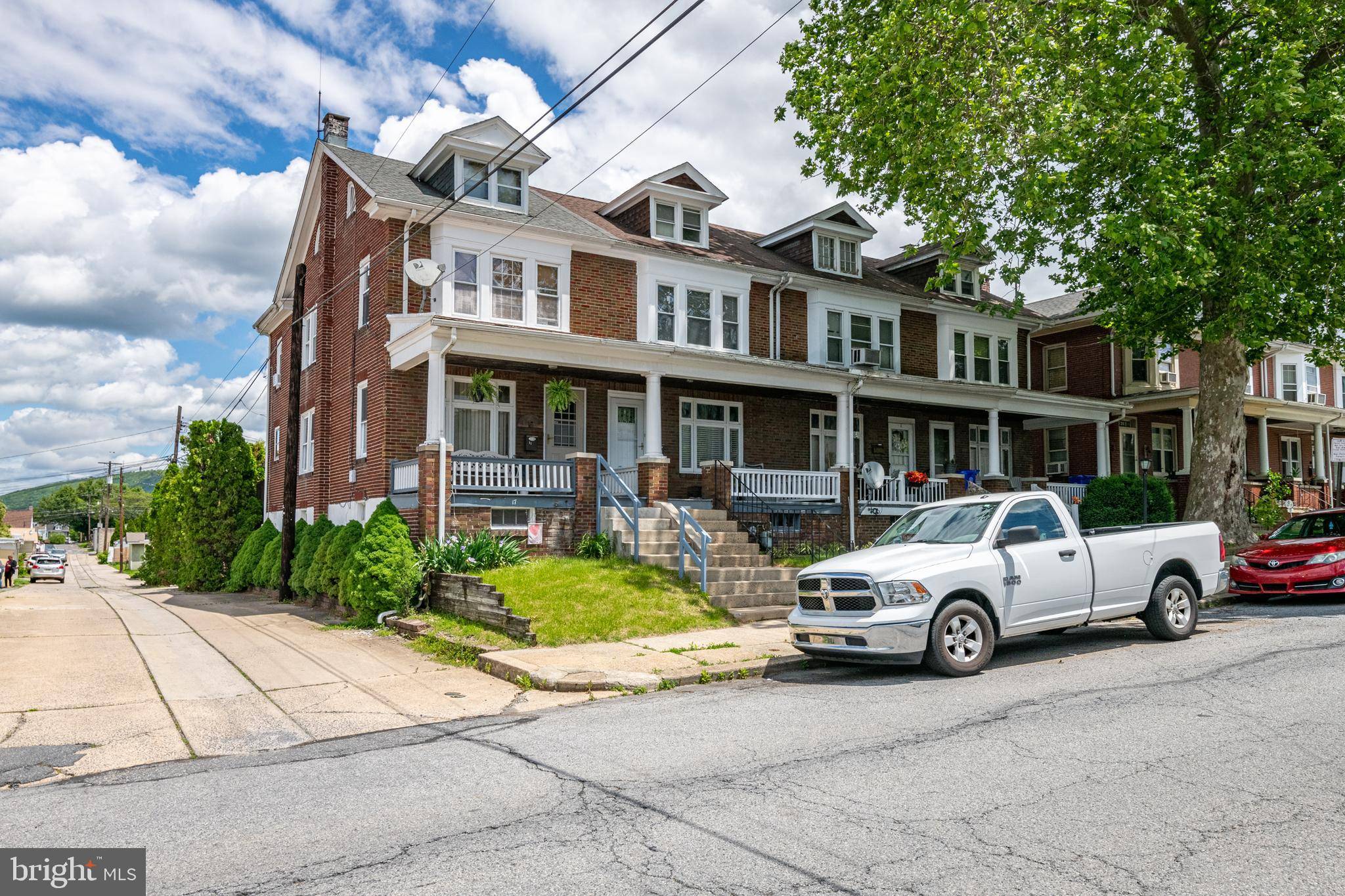 Reading, PA 19611,19 ANGELICA ST