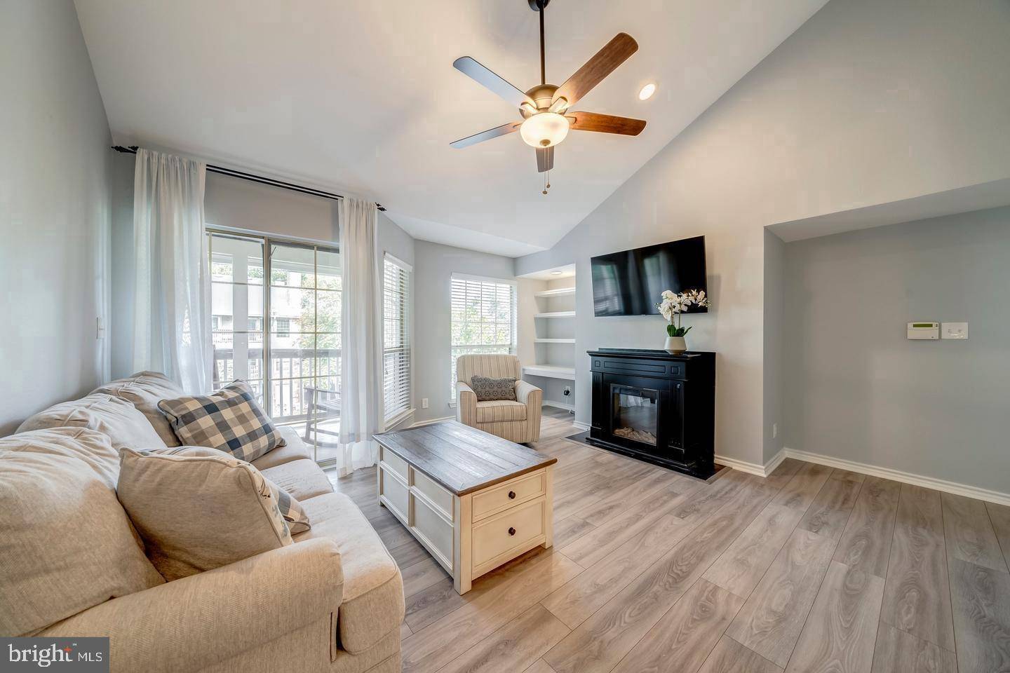 Fairfax, VA 22033,3920 PENDERVIEW DR #334