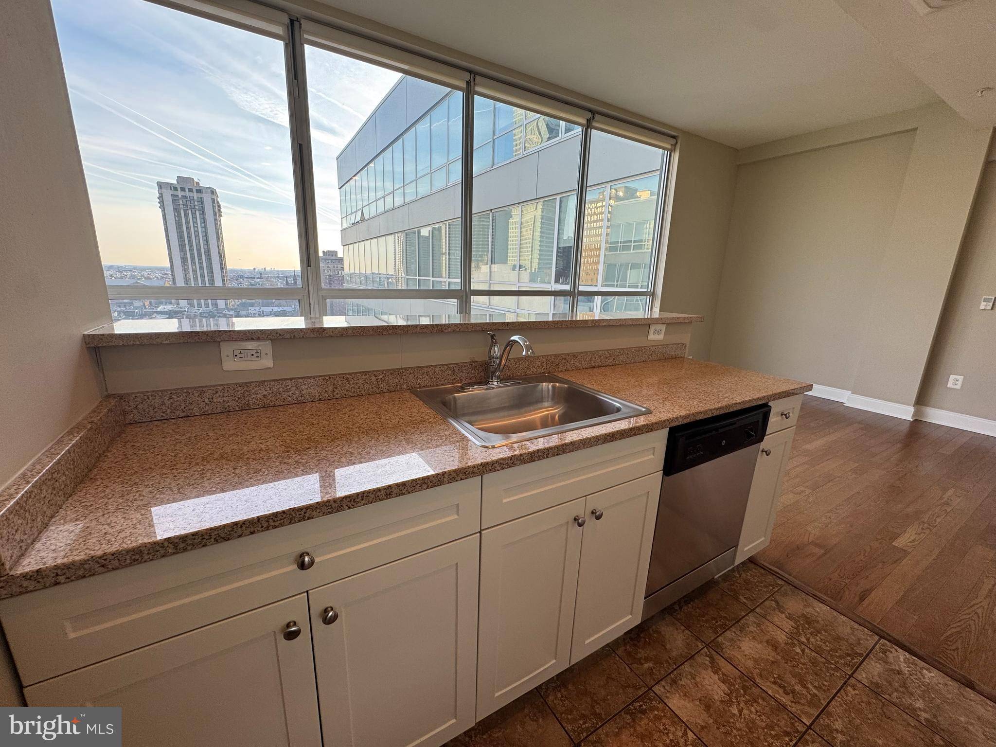 Philadelphia, PA 19103,2040 MARKET ST #518