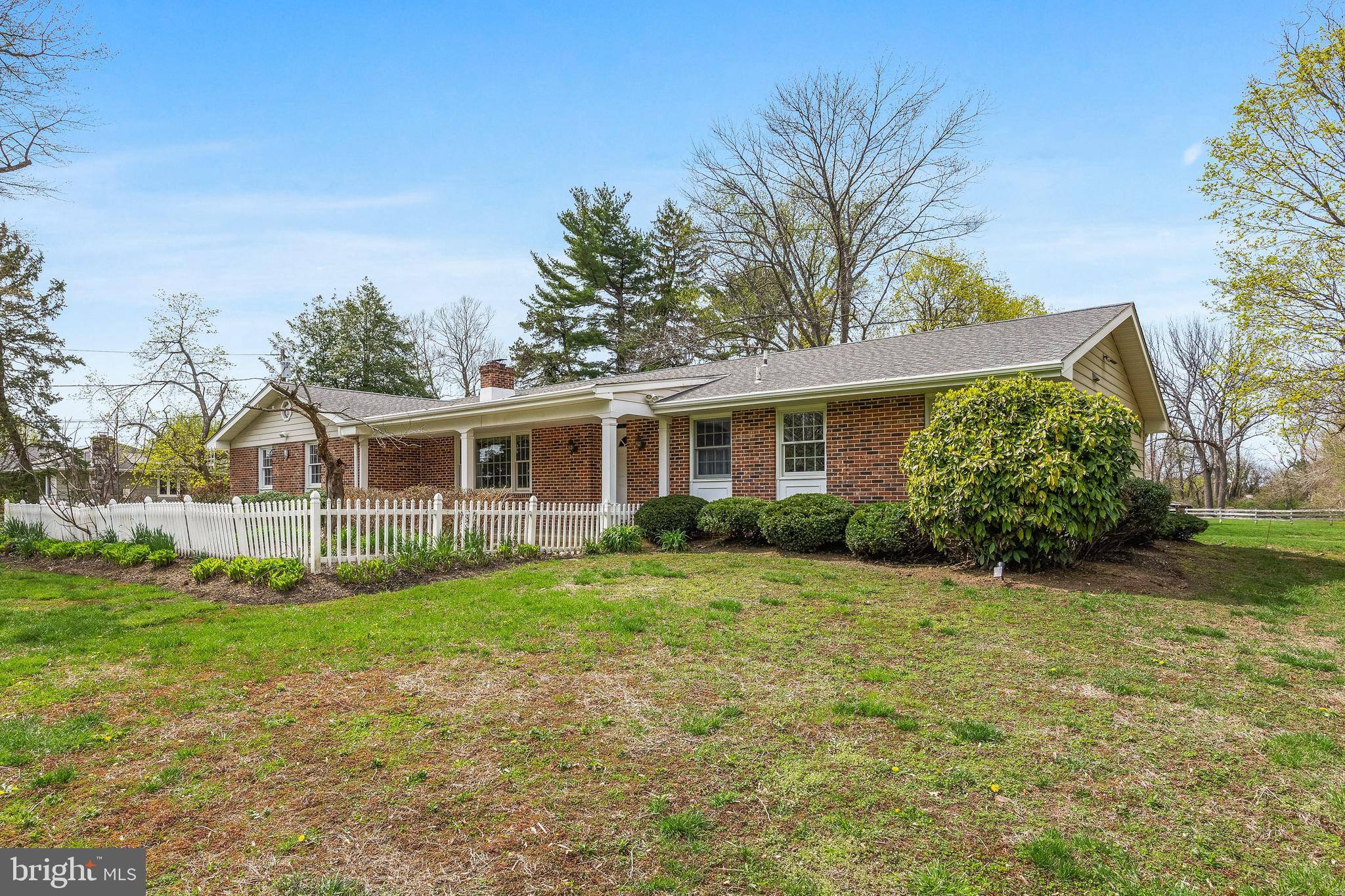 Thorofare, NJ 08086,963 KINGS HIGHWAY