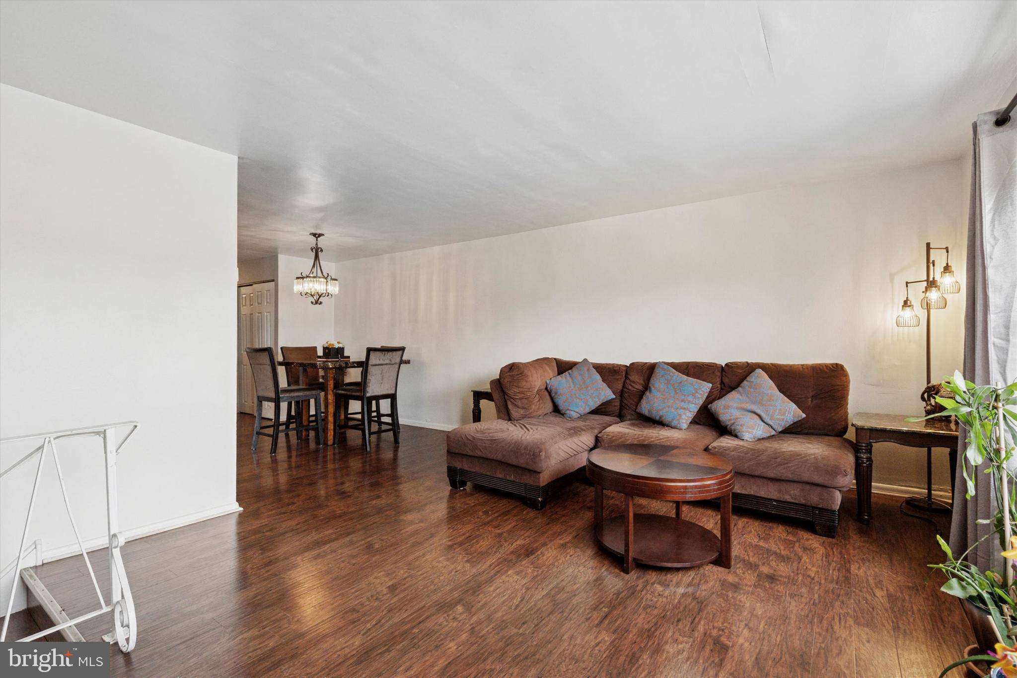 Philadelphia, PA 19152,2673 TREMONT ST