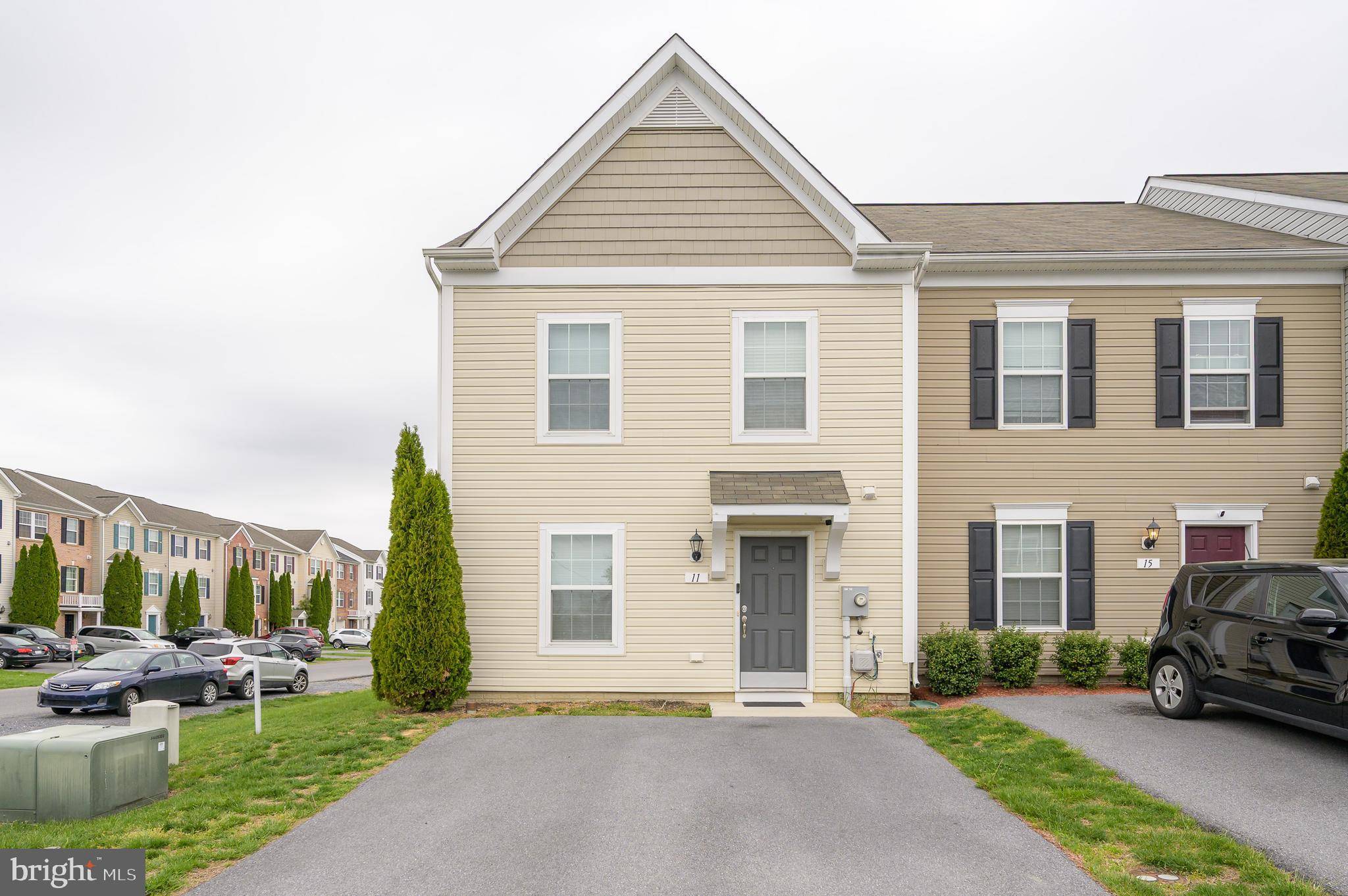 Martinsburg, WV 25404,11 TEAKWOOD DR