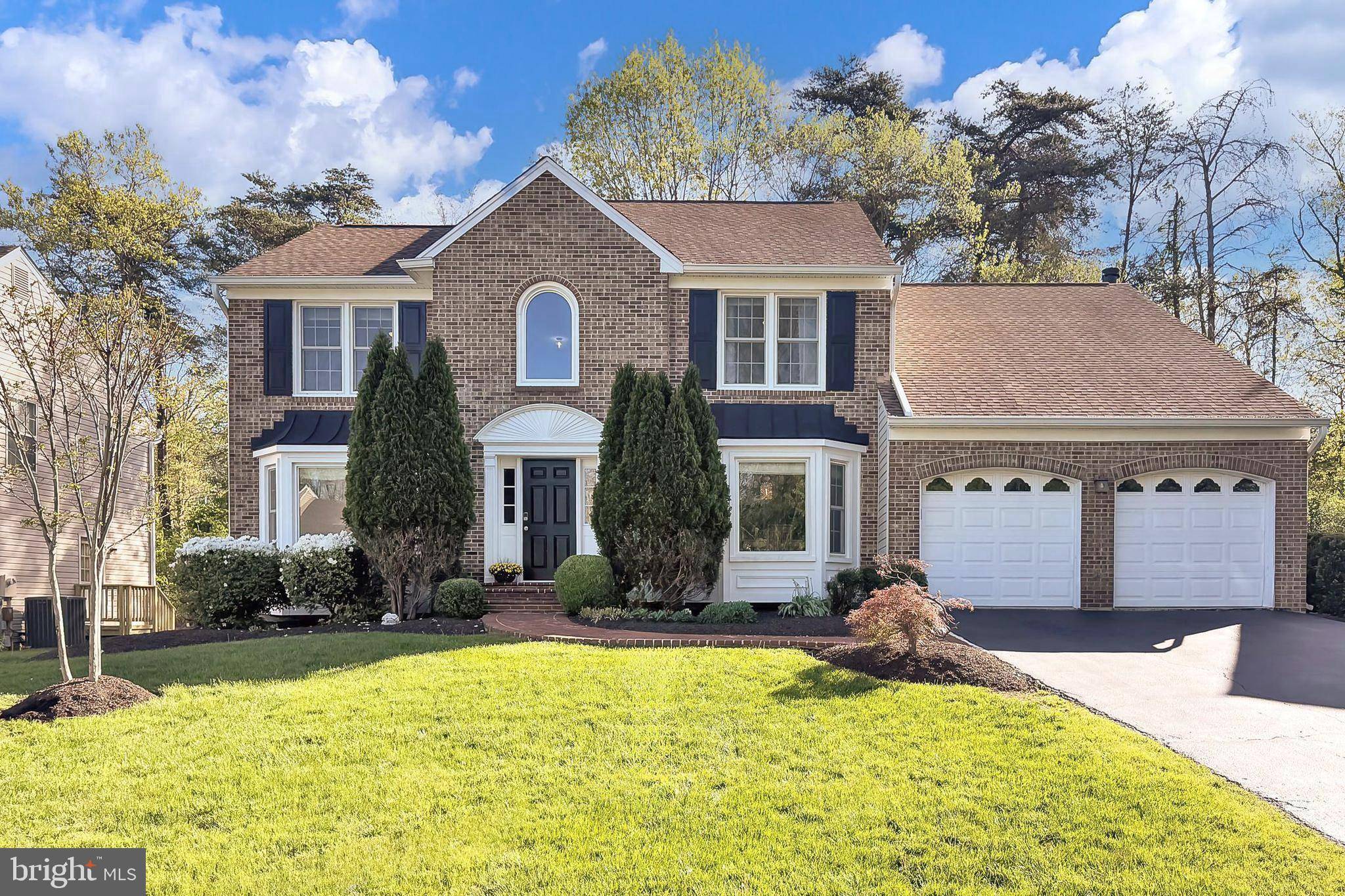 Herndon, VA 20170,12042 SUGARLAND VALLEY DR
