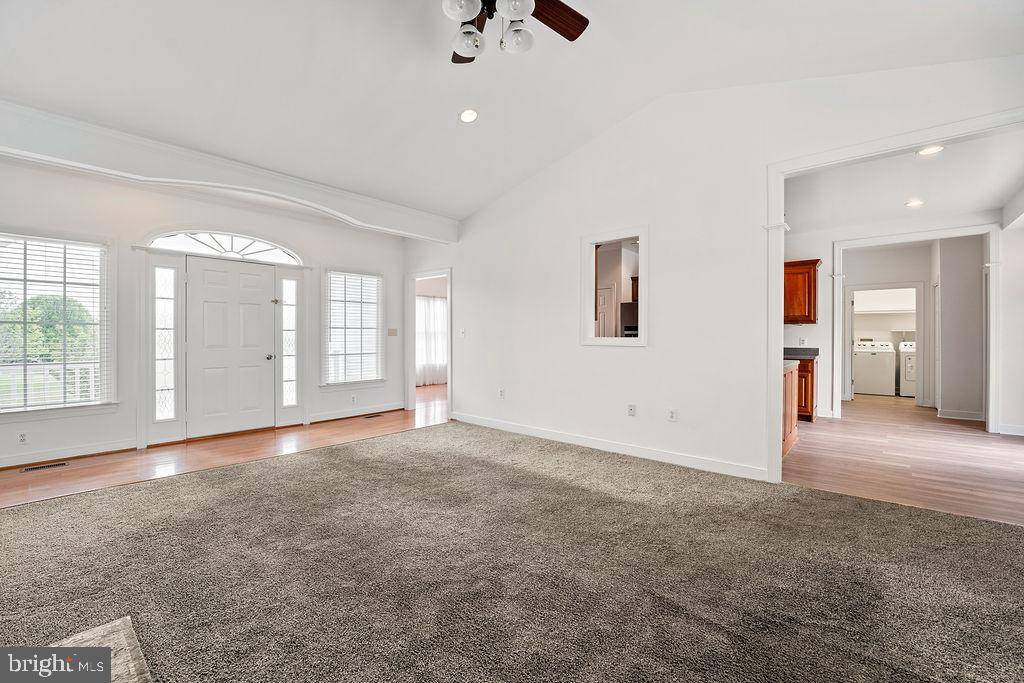 Bowling Green, VA 22427,172 MEADOW LN