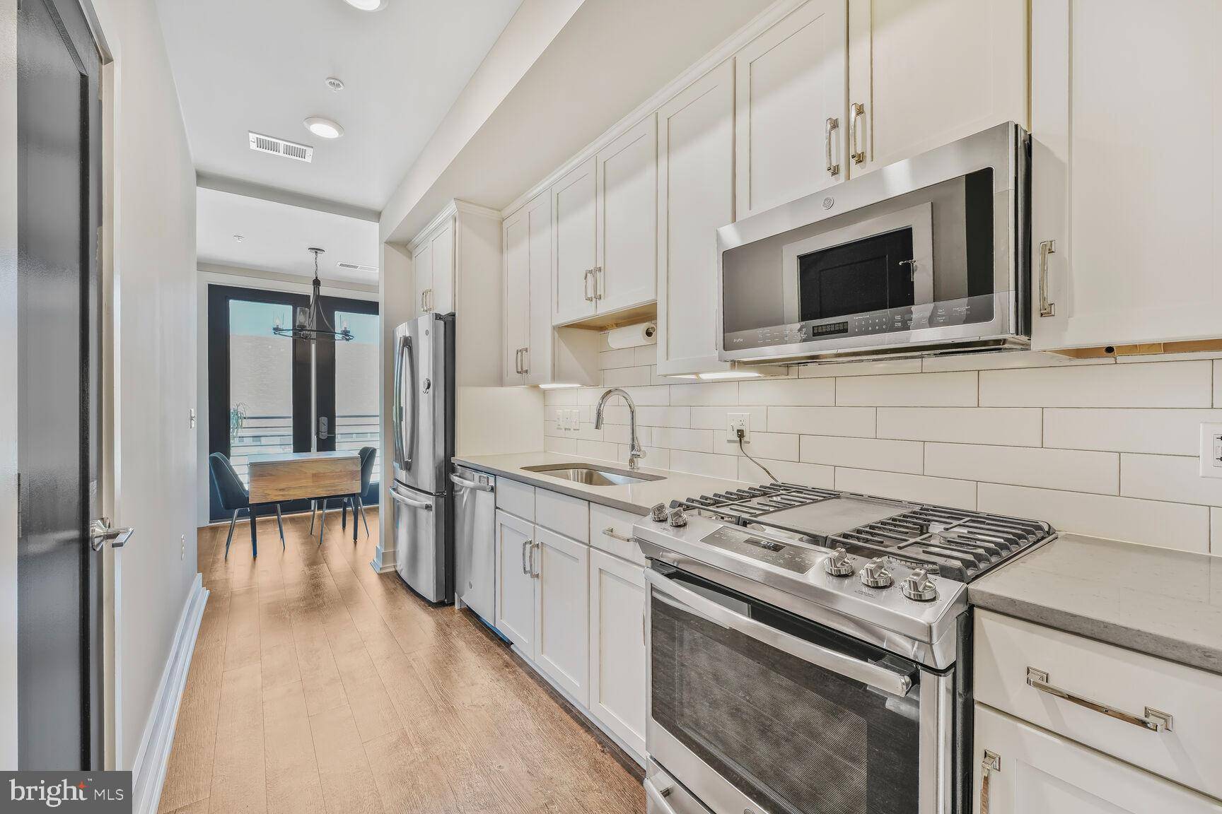 Alexandria, VA 22301,1800 MOUNT VERNON AVE #308
