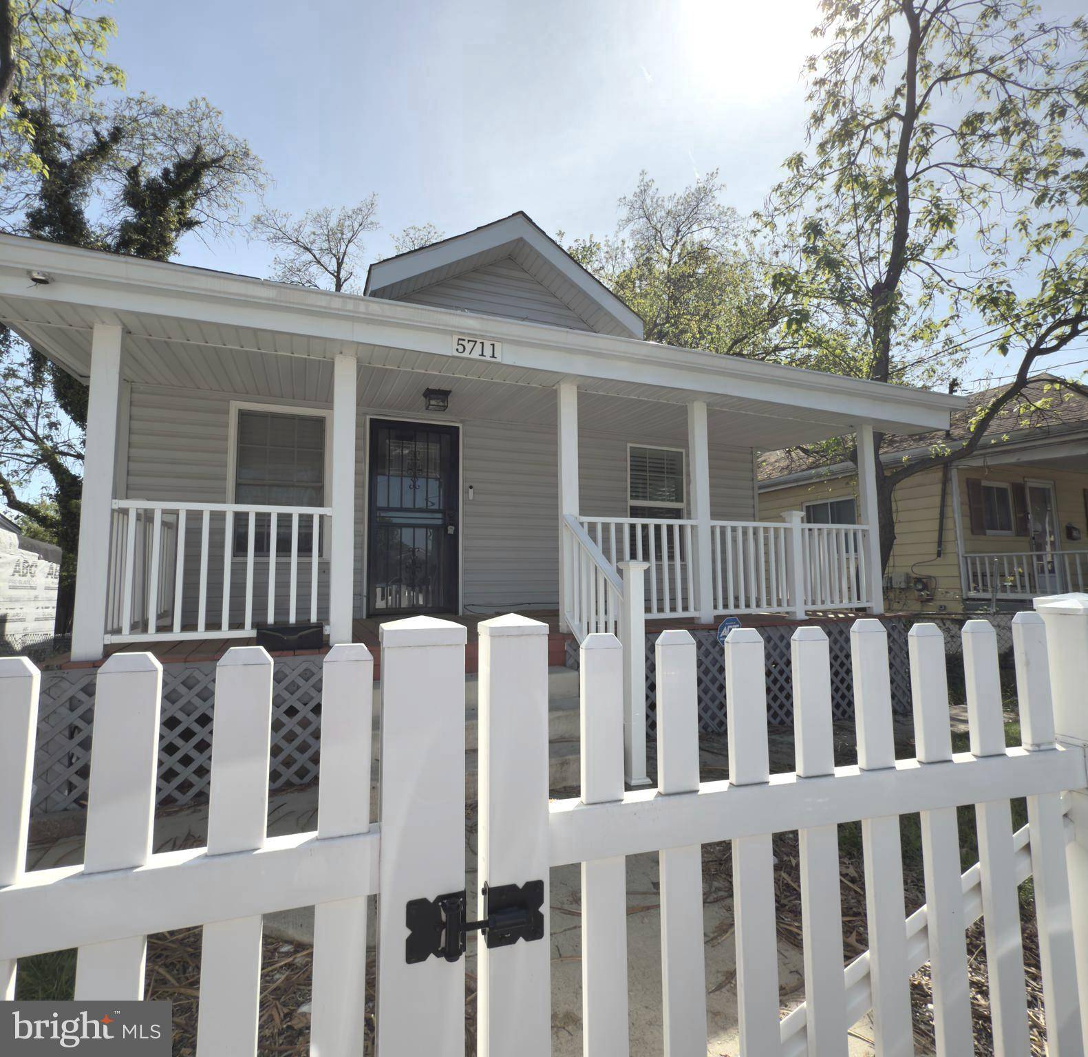 Capitol Heights, MD 20743,5711 J STREET