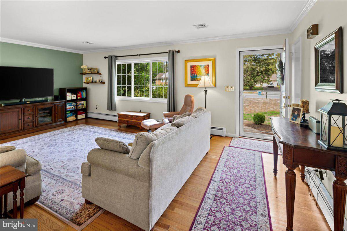 Pennington, NJ 08534,13 MORNINGSIDE DR