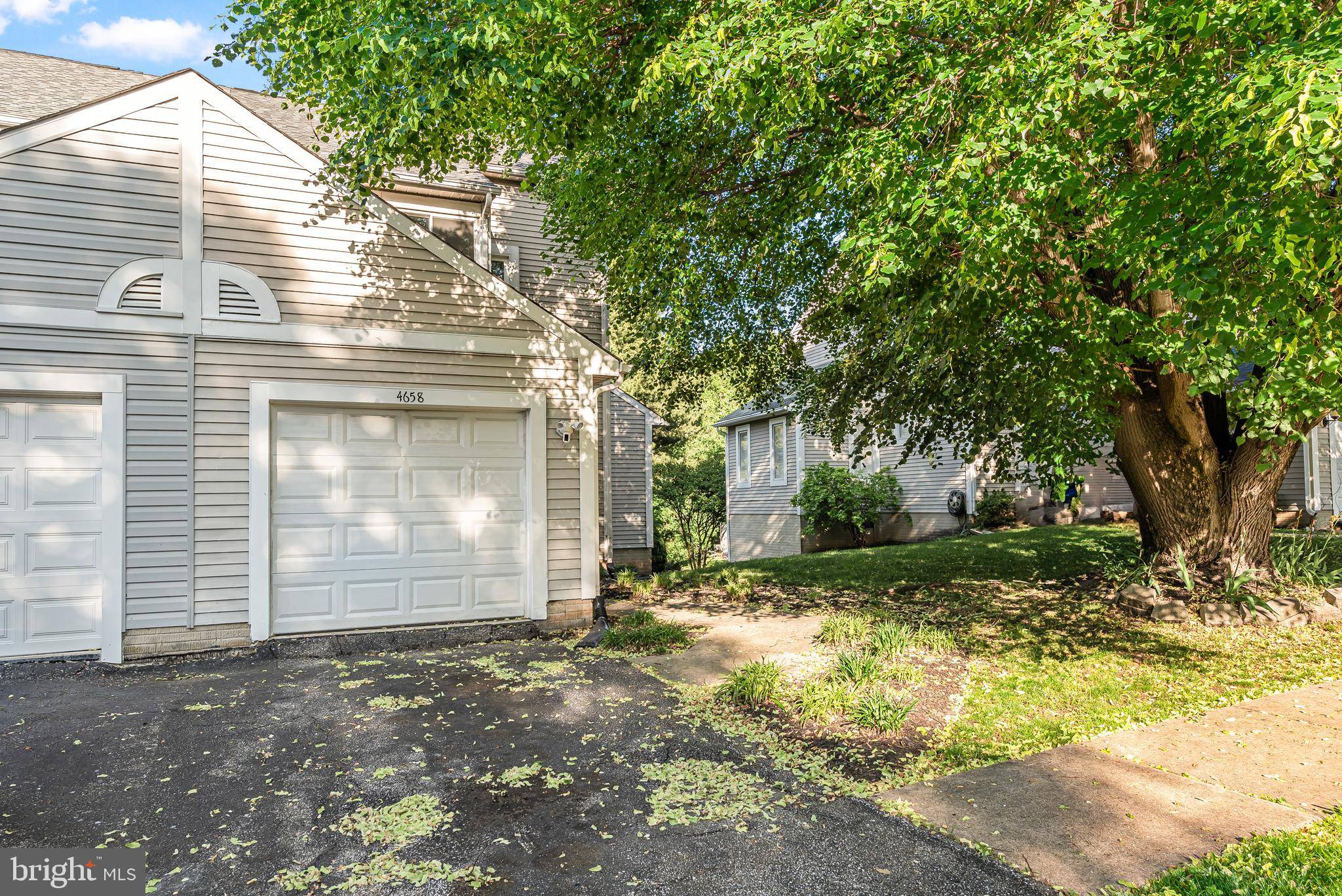 Oxon Hill, MD 20745,4658 WINTERBERRY LN