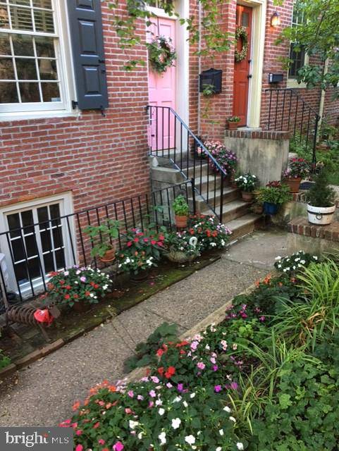 Philadelphia, PA 19147,224 MONROE ST #C