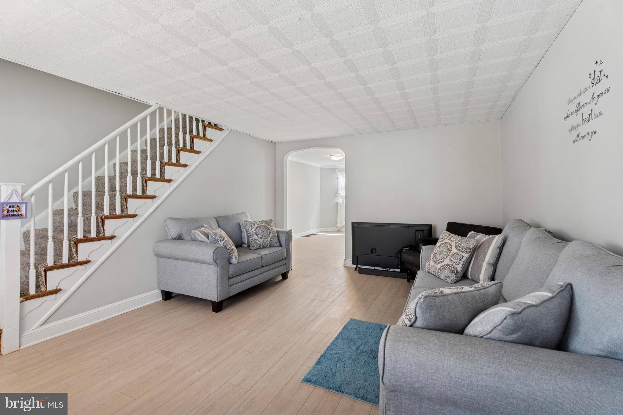 Clifton Heights, PA 19018,329 N OAK AVE
