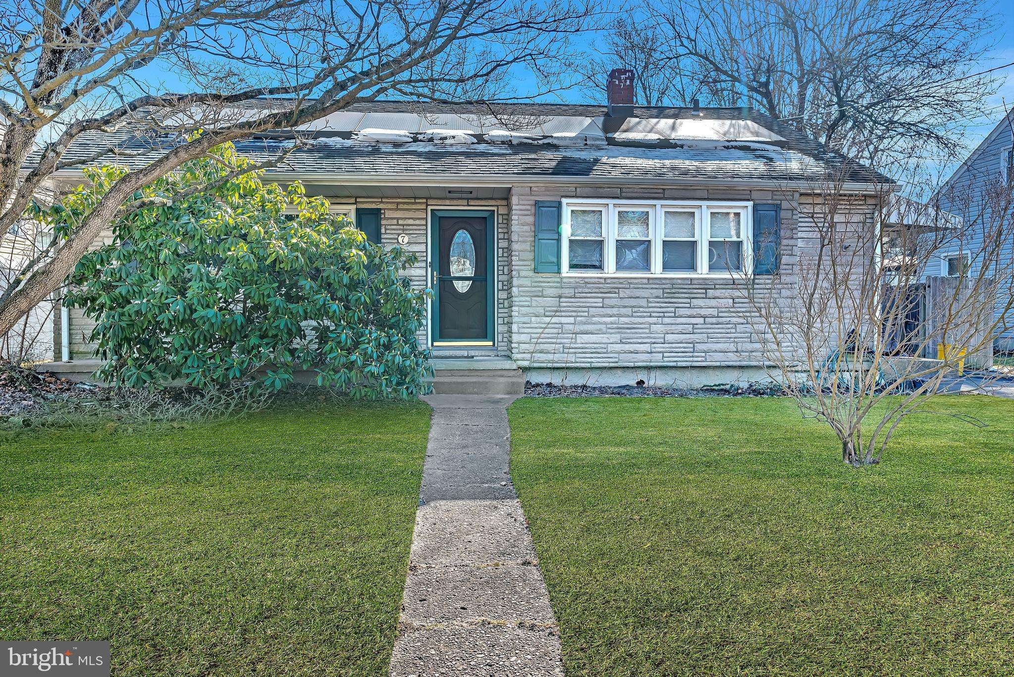 Hamilton, NJ 08690,7 HARTMAN DR