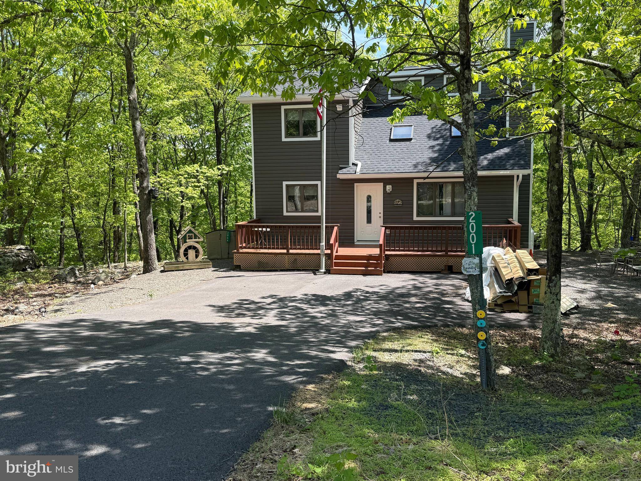 Bushkill, PA 18324,2001 SCARBOROUGH WAY