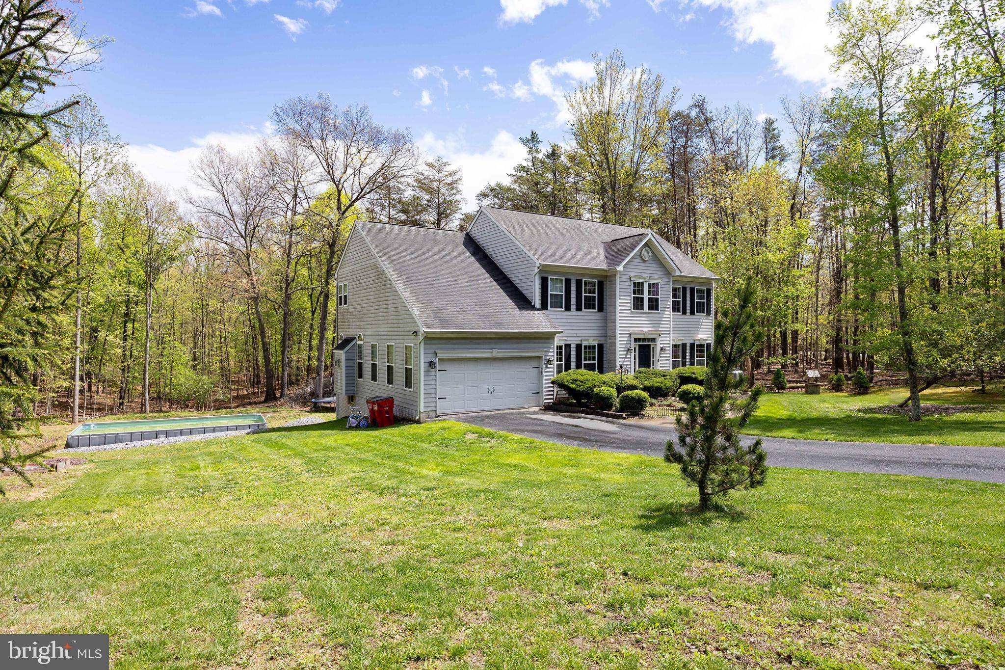 Hedgesville, WV 25427,350 ROTTERHAM DR