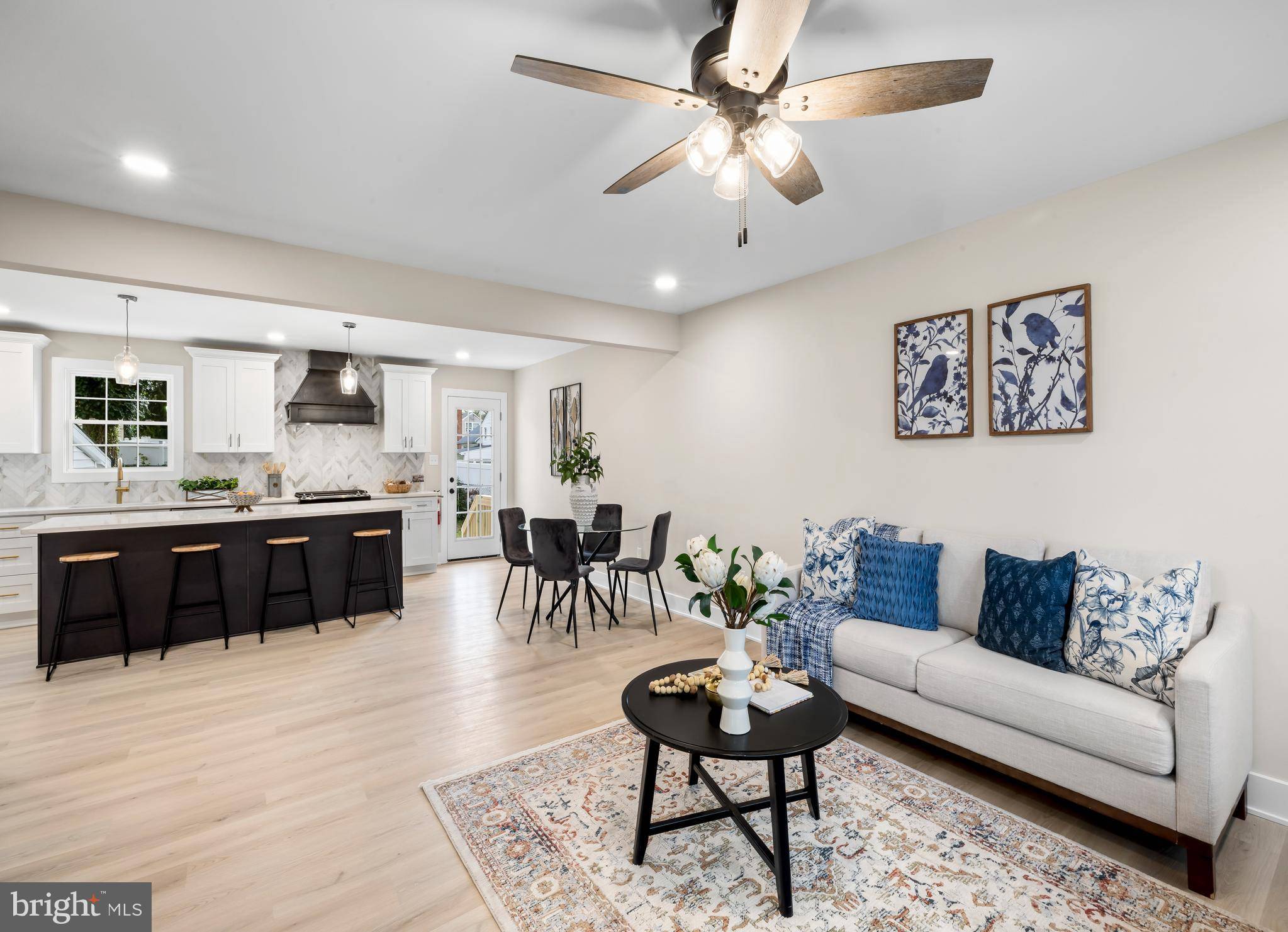 Cinnaminson, NJ 08077,145 BOXWOOD LN