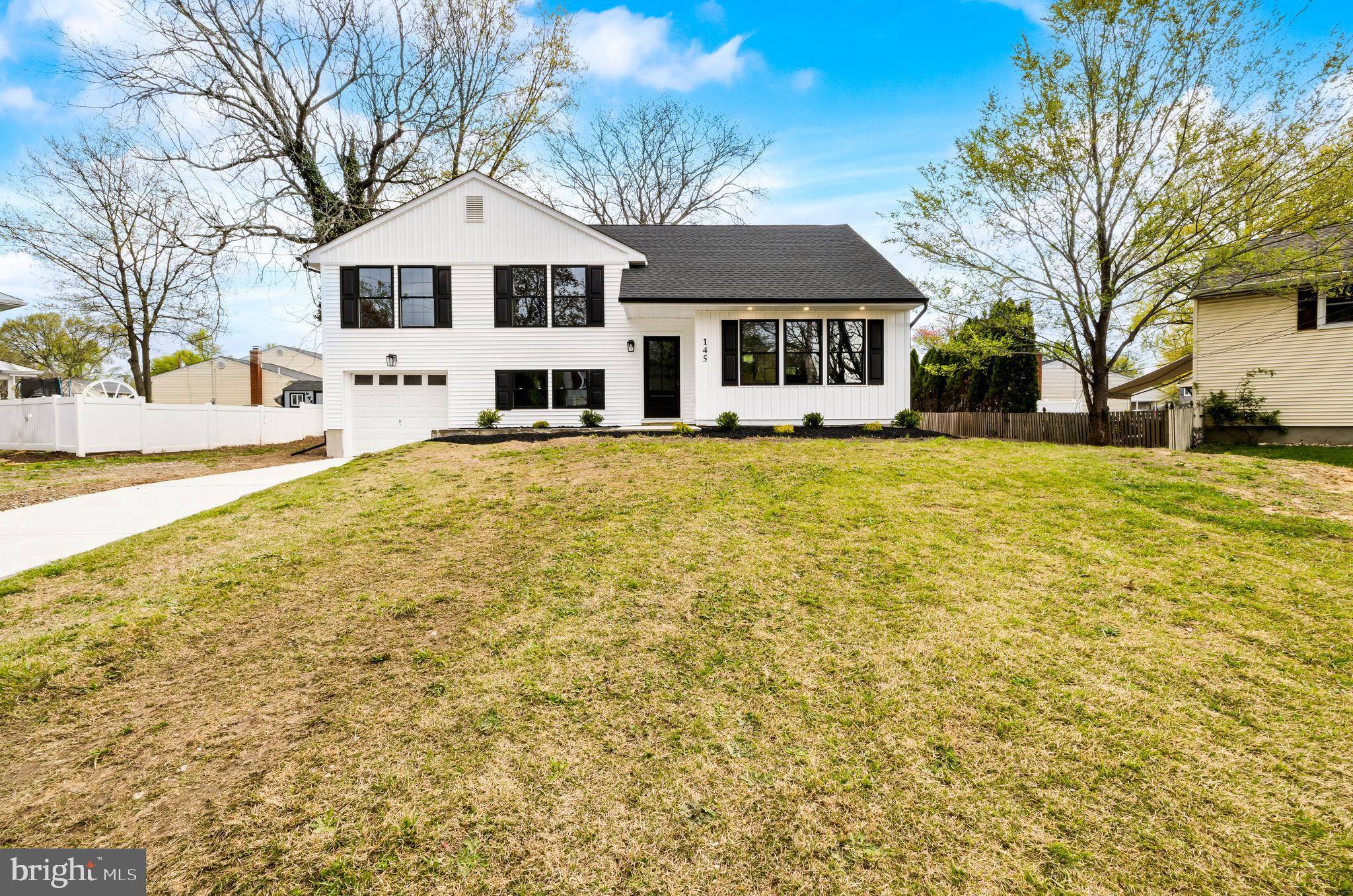 Cinnaminson, NJ 08077,145 BOXWOOD LN