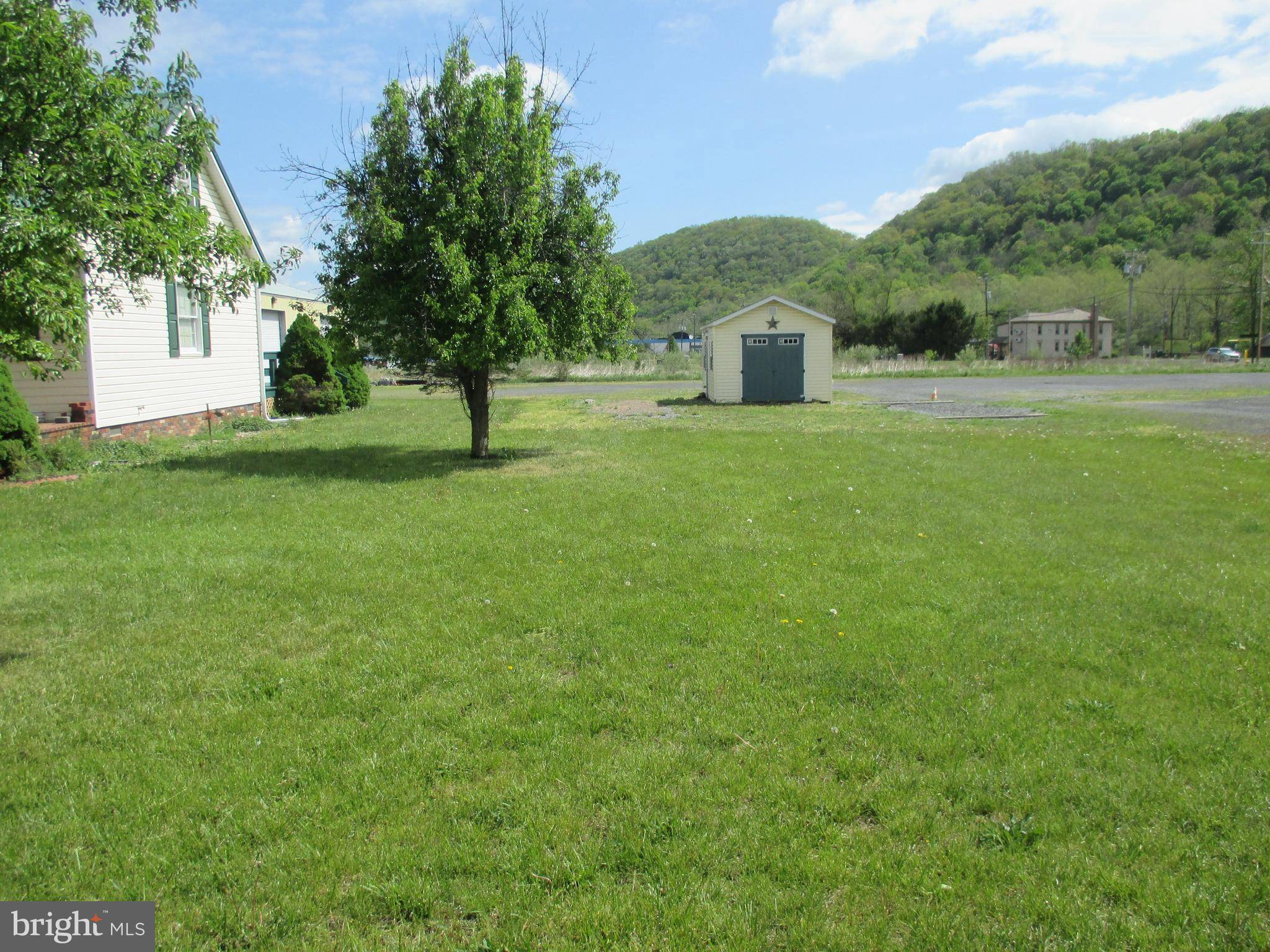 Keyser, WV 26726,114 PINE SWAMP RD