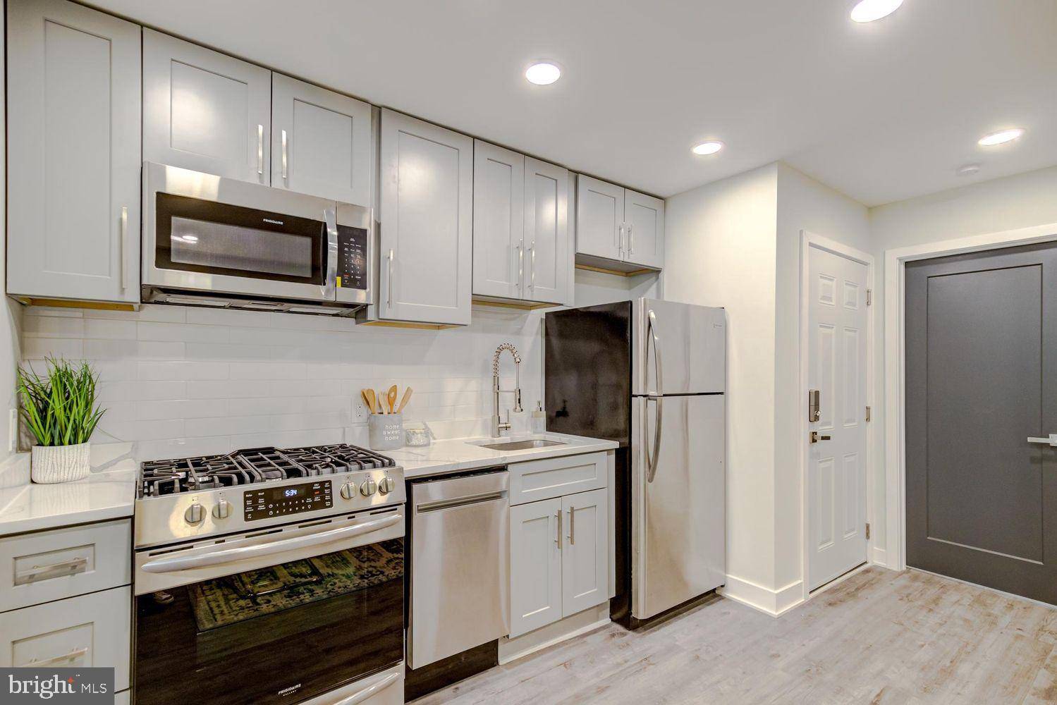 Washington, DC 20019,1420 EASTERN AVE NE #5