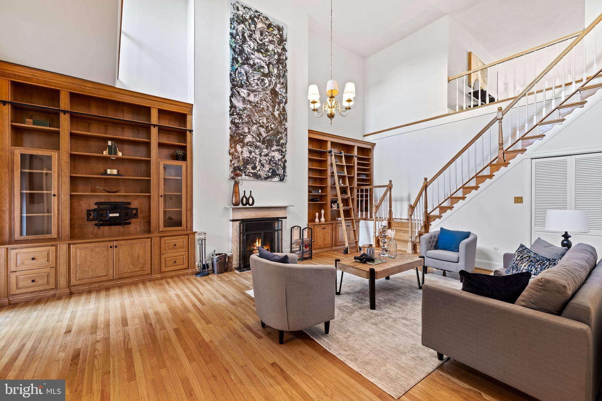 Philadelphia, PA 19107,1008-20 SPRUCE ST #3F