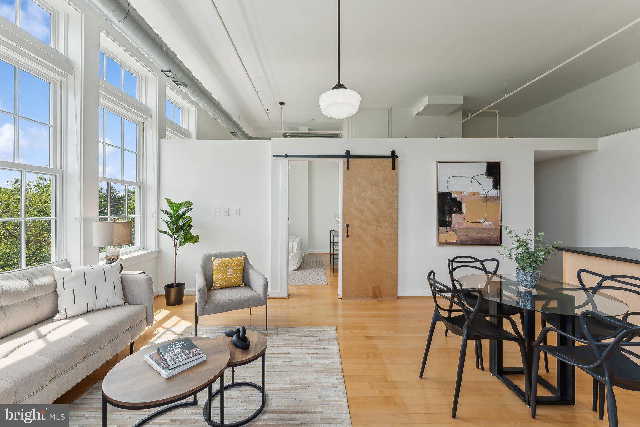 Washington, DC 20002,440 12TH ST NE #215