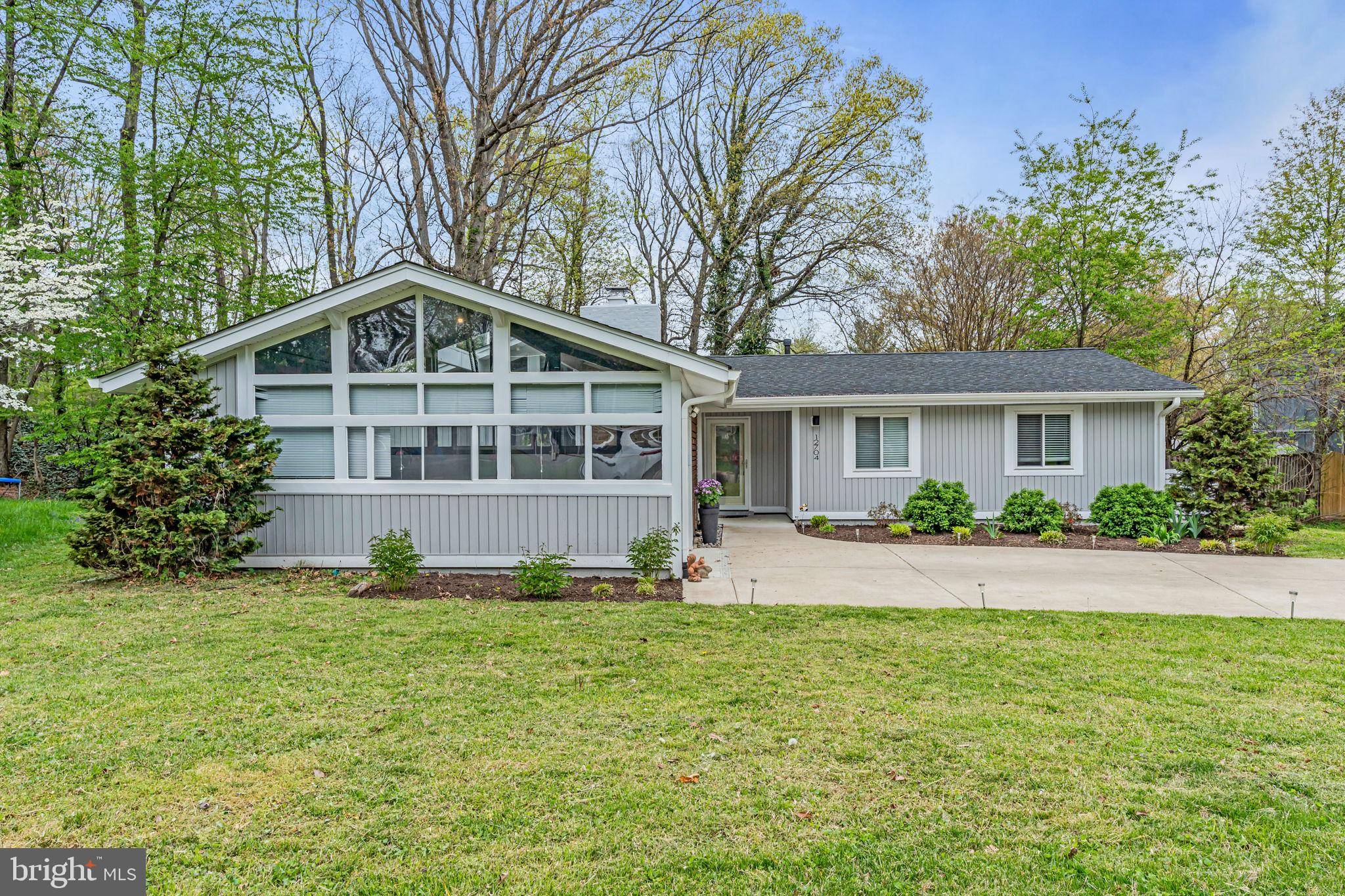 Woodbridge, VA 22192,12704 WESTPORT LN