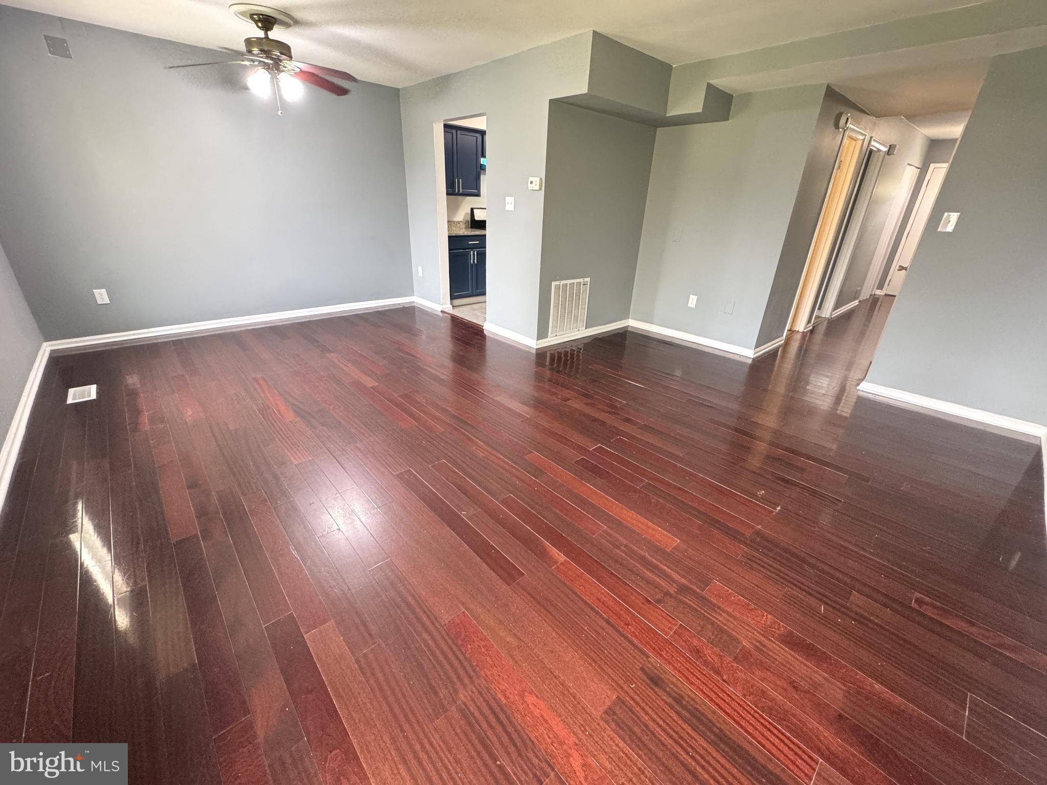 Gaithersburg, MD 20878,748 W SIDE DR #7