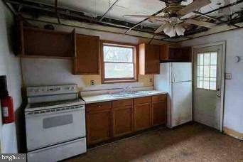 Scranton, PA 18503,2724 N MAIN AVE