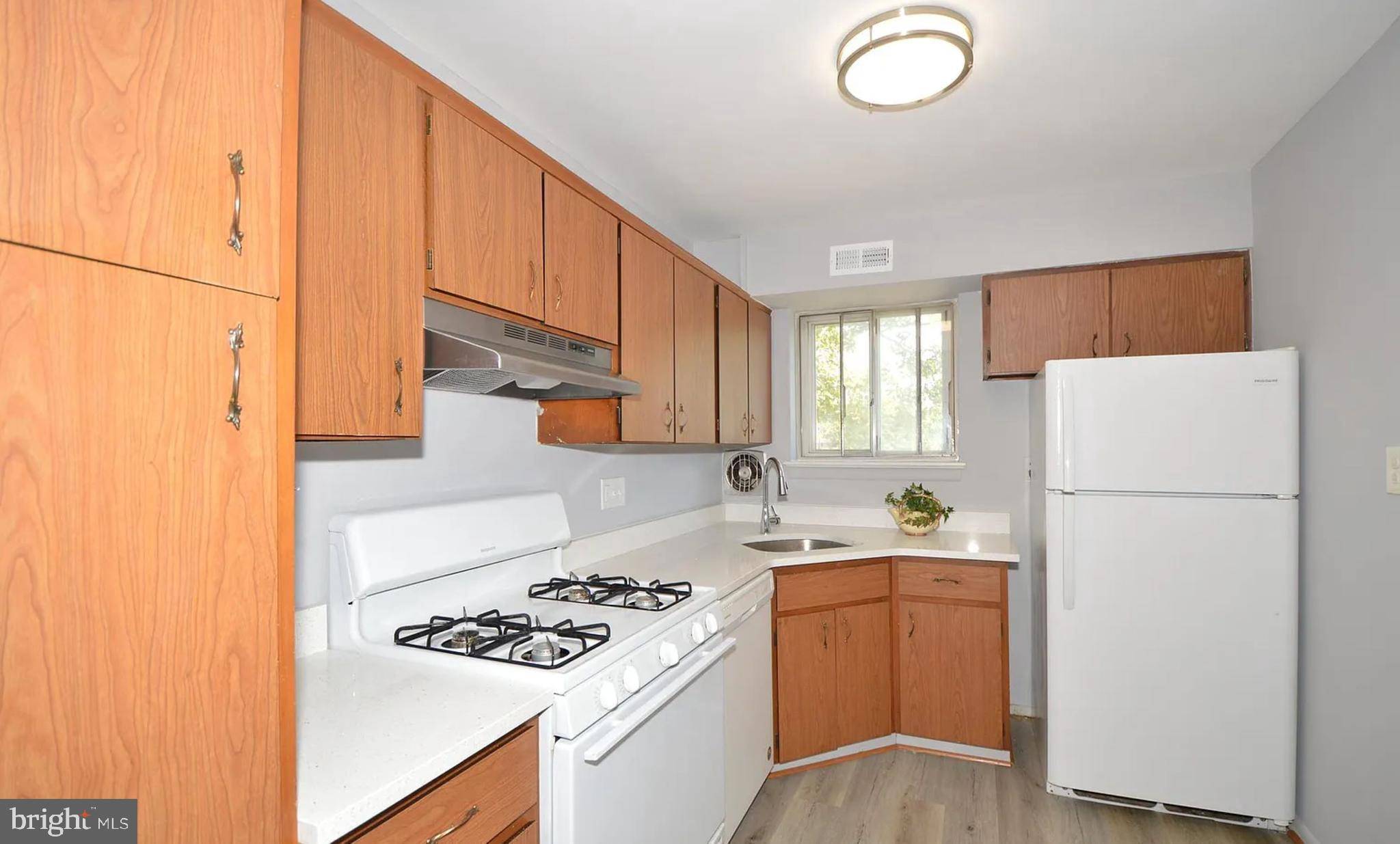 Beltsville, MD 20705,11370 CHERRY HILL RD #1P202